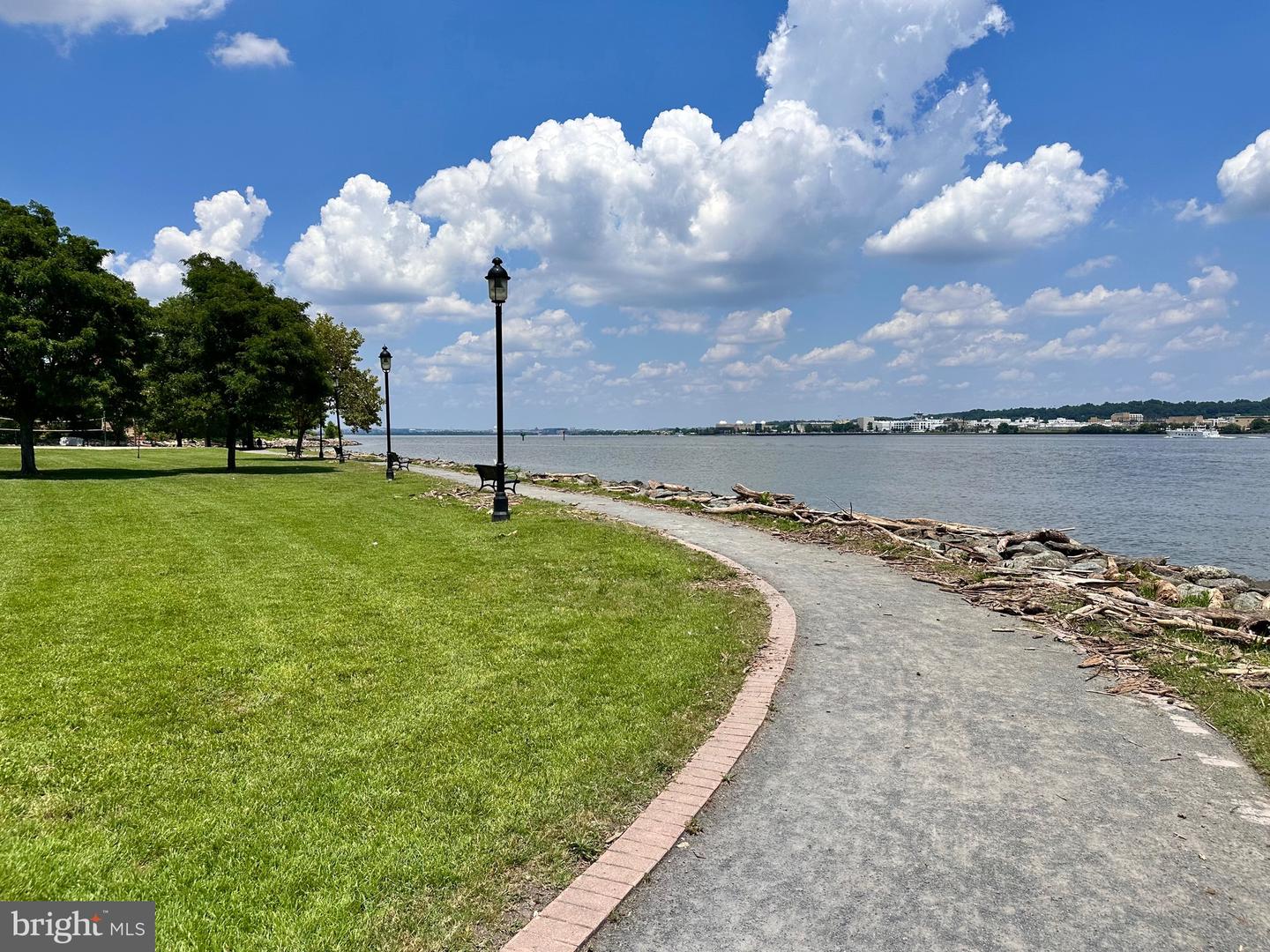 801 N FAIRFAX ST #318, ALEXANDRIA, Virginia 22314, 2 Bedrooms Bedrooms, ,2 BathroomsBathrooms,Residential,For sale,801 N FAIRFAX ST #318,VAAX2046924 MLS # VAAX2046924