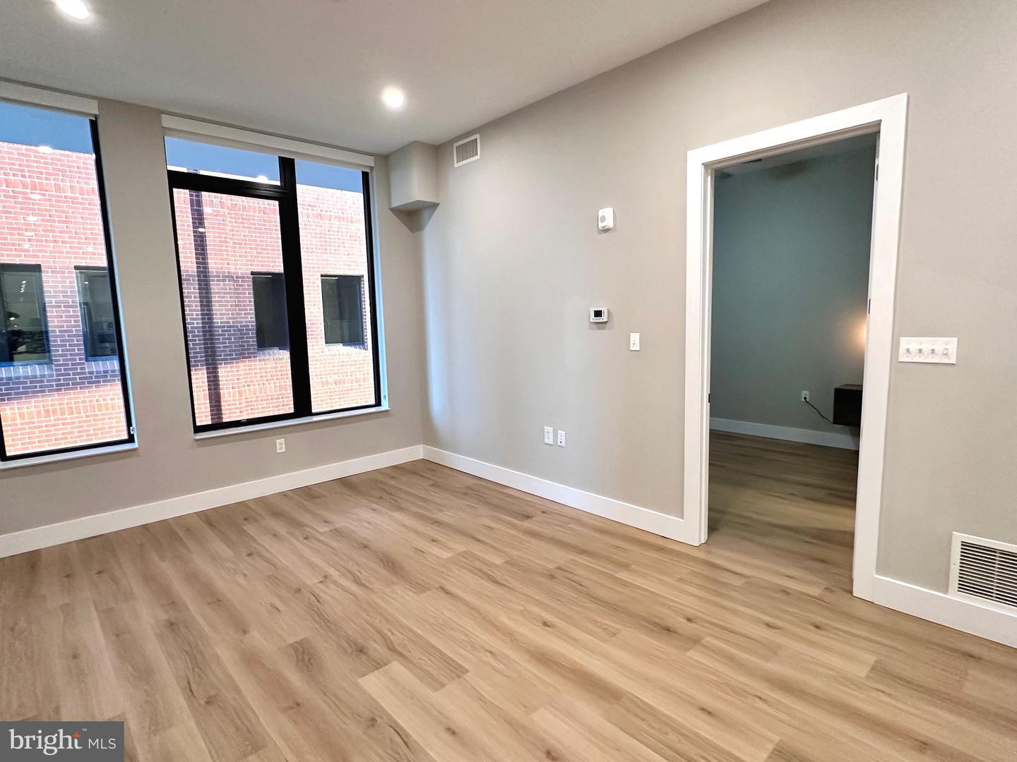 801 N FAIRFAX ST #318, ALEXANDRIA, Virginia 22314, 2 Bedrooms Bedrooms, ,2 BathroomsBathrooms,Residential,For sale,801 N FAIRFAX ST #318,VAAX2046924 MLS # VAAX2046924
