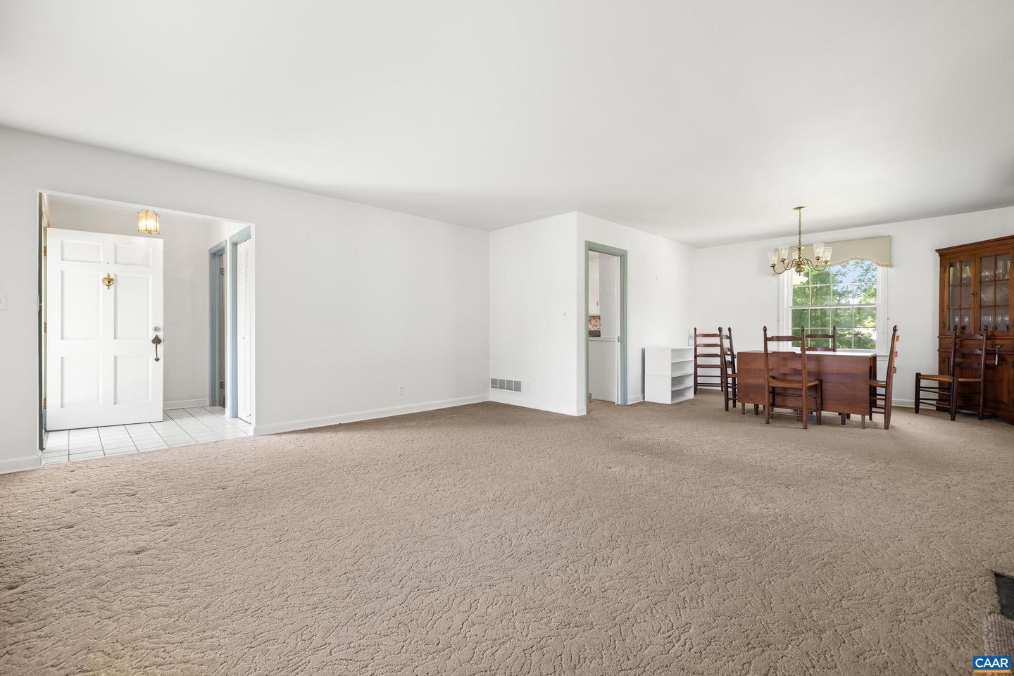 608 DAVIS AVE, CHARLOTTESVILLE, Virginia 22901, 3 Bedrooms Bedrooms, ,3 BathroomsBathrooms,Residential,For sale,608 DAVIS AVE,666120 MLS # 666120