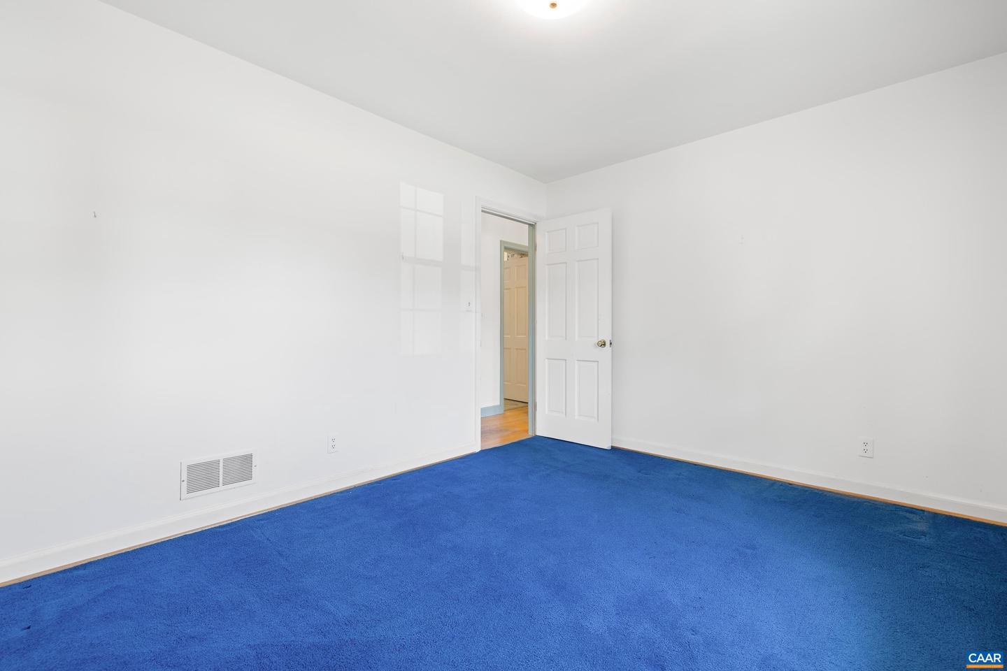 608 DAVIS AVE, CHARLOTTESVILLE, Virginia 22901, 3 Bedrooms Bedrooms, ,3 BathroomsBathrooms,Residential,For sale,608 DAVIS AVE,666120 MLS # 666120