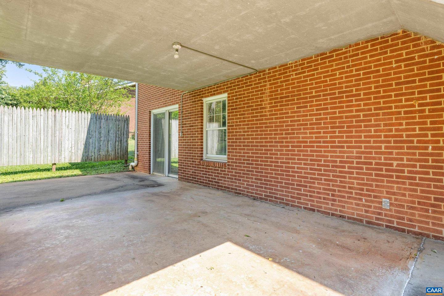 608 DAVIS AVE, CHARLOTTESVILLE, Virginia 22901, 3 Bedrooms Bedrooms, ,3 BathroomsBathrooms,Residential,For sale,608 DAVIS AVE,666120 MLS # 666120