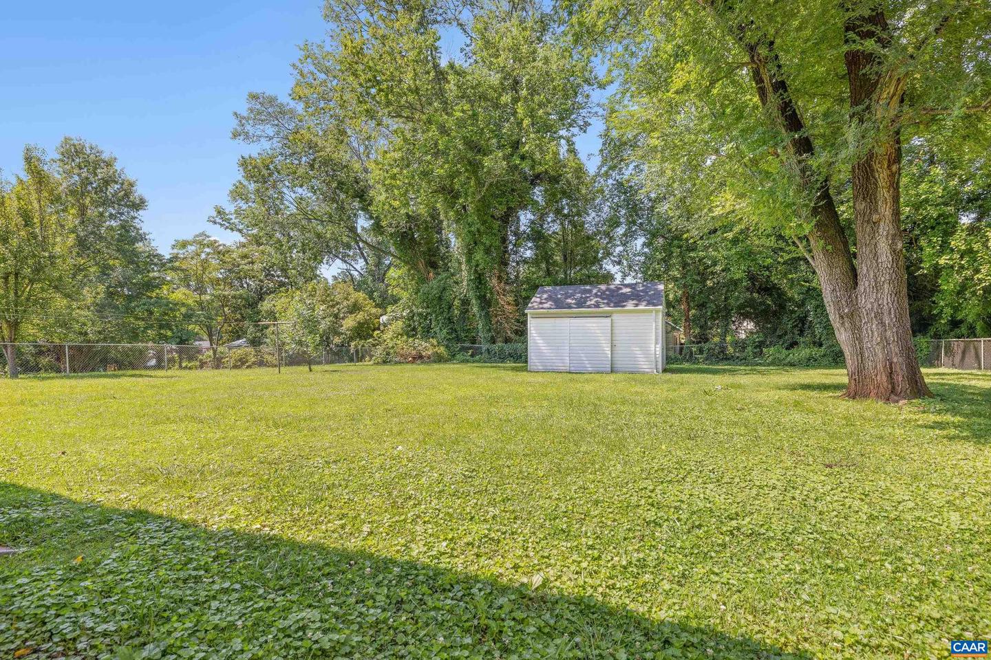 608 DAVIS AVE, CHARLOTTESVILLE, Virginia 22901, 3 Bedrooms Bedrooms, ,3 BathroomsBathrooms,Residential,For sale,608 DAVIS AVE,666120 MLS # 666120