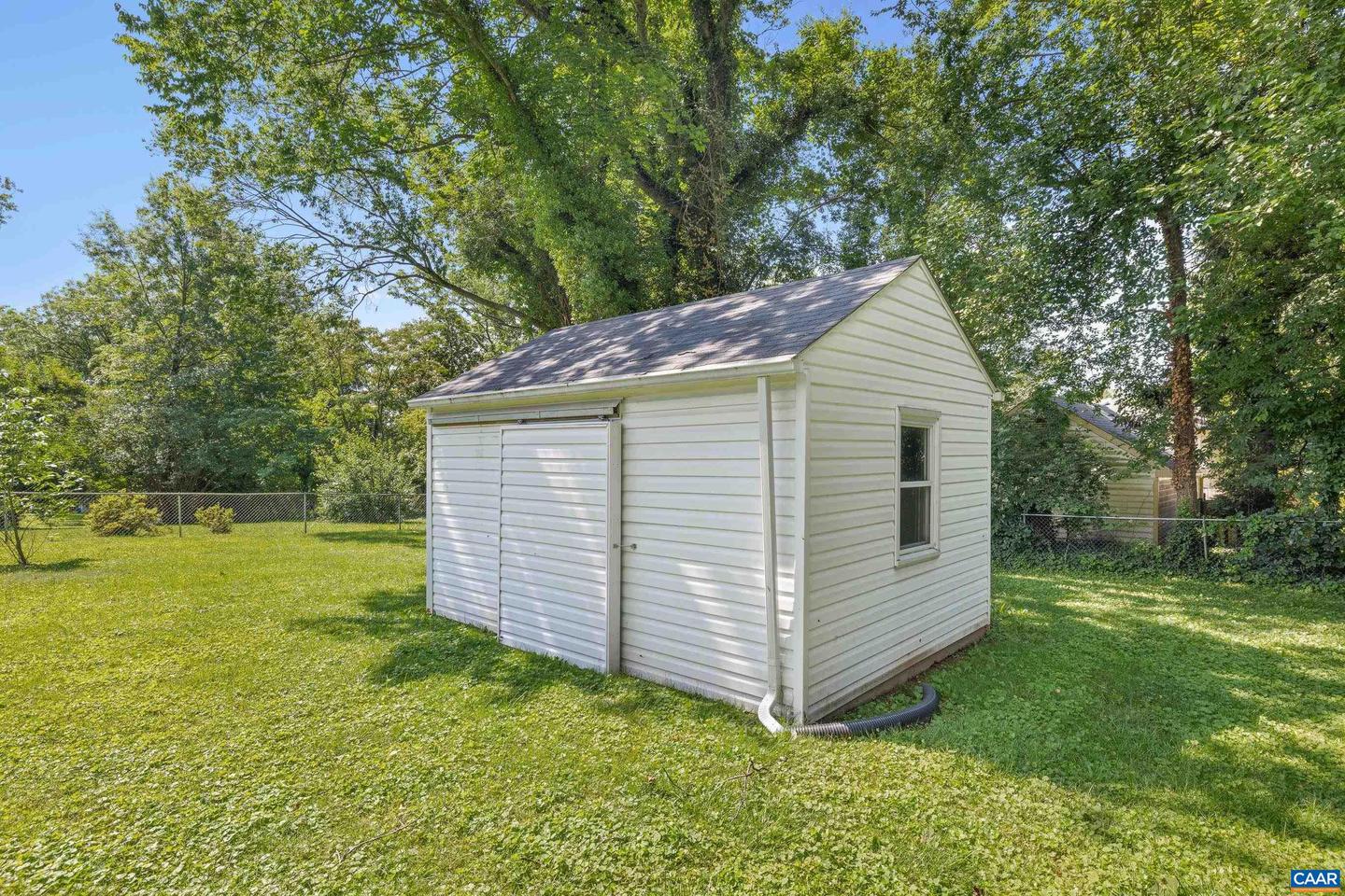 608 DAVIS AVE, CHARLOTTESVILLE, Virginia 22901, 3 Bedrooms Bedrooms, ,3 BathroomsBathrooms,Residential,For sale,608 DAVIS AVE,666120 MLS # 666120