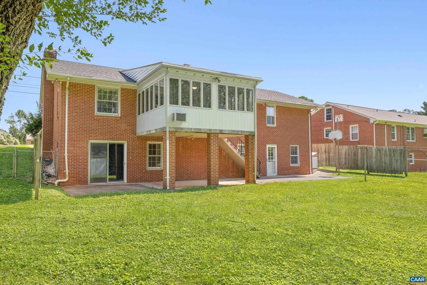 608 DAVIS AVE, CHARLOTTESVILLE, Virginia 22901, 3 Bedrooms Bedrooms, ,3 BathroomsBathrooms,Residential,For sale,608 DAVIS AVE,666120 MLS # 666120