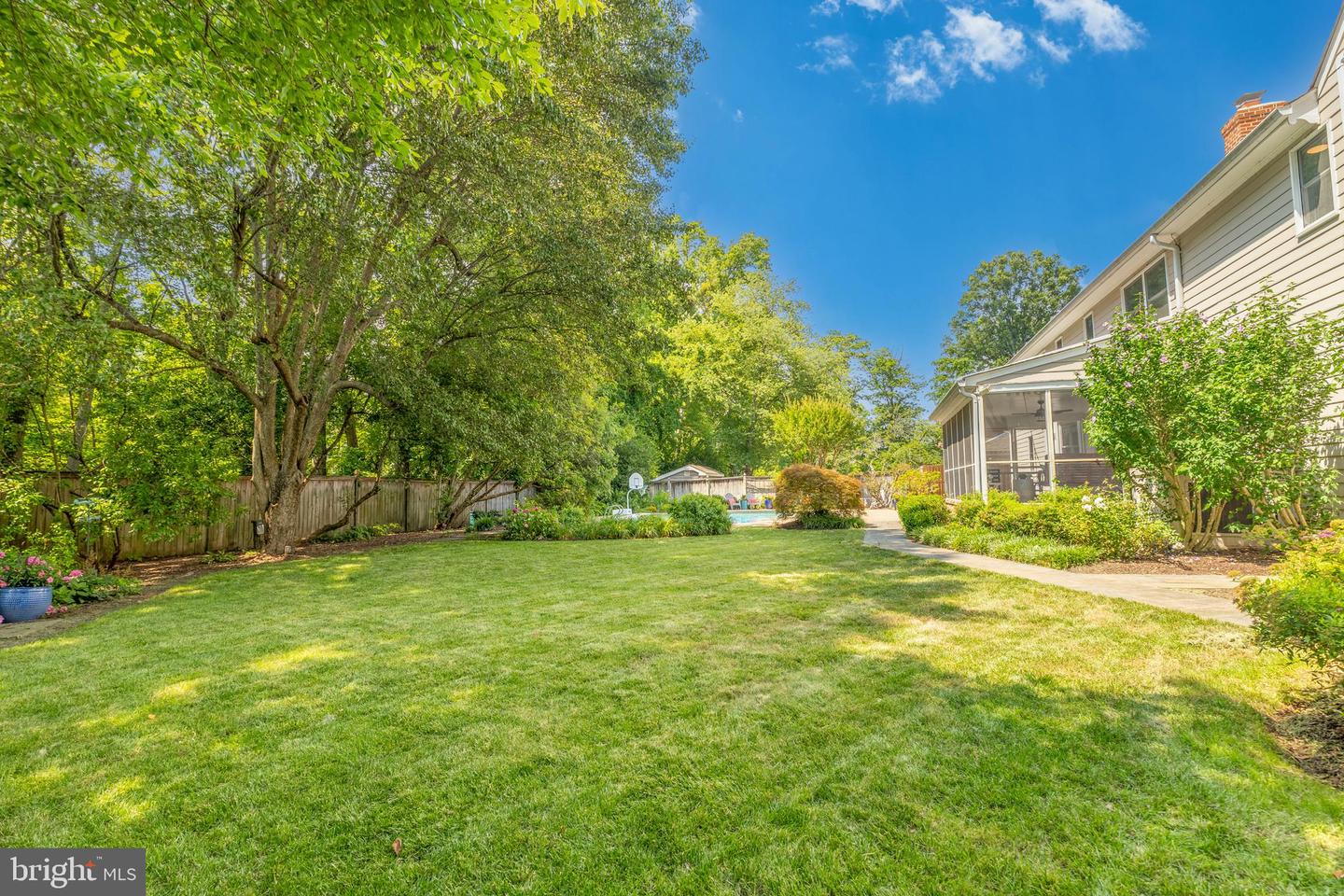 9508 FERRY HARBOUR CT, ALEXANDRIA, Virginia 22309, 6 Bedrooms Bedrooms, ,3 BathroomsBathrooms,Residential,For sale,9508 FERRY HARBOUR CT,VAFX2218874 MLS # VAFX2218874