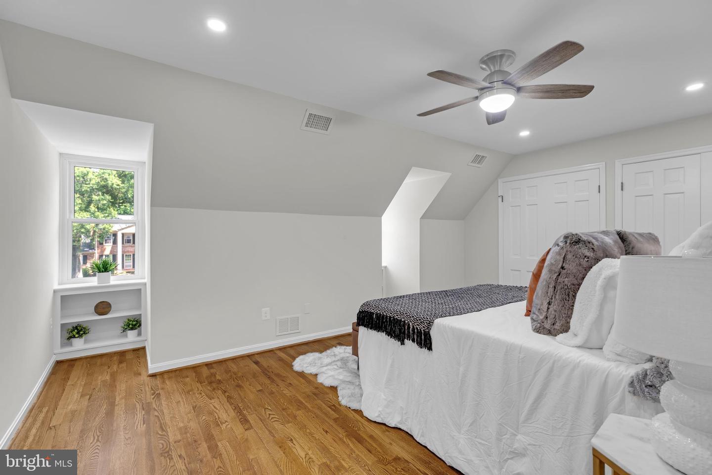 9508 FERRY HARBOUR CT, ALEXANDRIA, Virginia 22309, 6 Bedrooms Bedrooms, ,3 BathroomsBathrooms,Residential,For sale,9508 FERRY HARBOUR CT,VAFX2218874 MLS # VAFX2218874