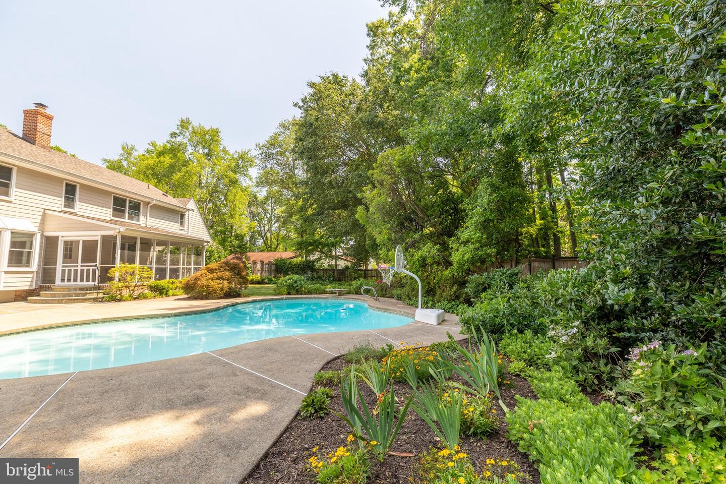 9508 FERRY HARBOUR CT, ALEXANDRIA, Virginia 22309, 6 Bedrooms Bedrooms, ,3 BathroomsBathrooms,Residential,For sale,9508 FERRY HARBOUR CT,VAFX2218874 MLS # VAFX2218874