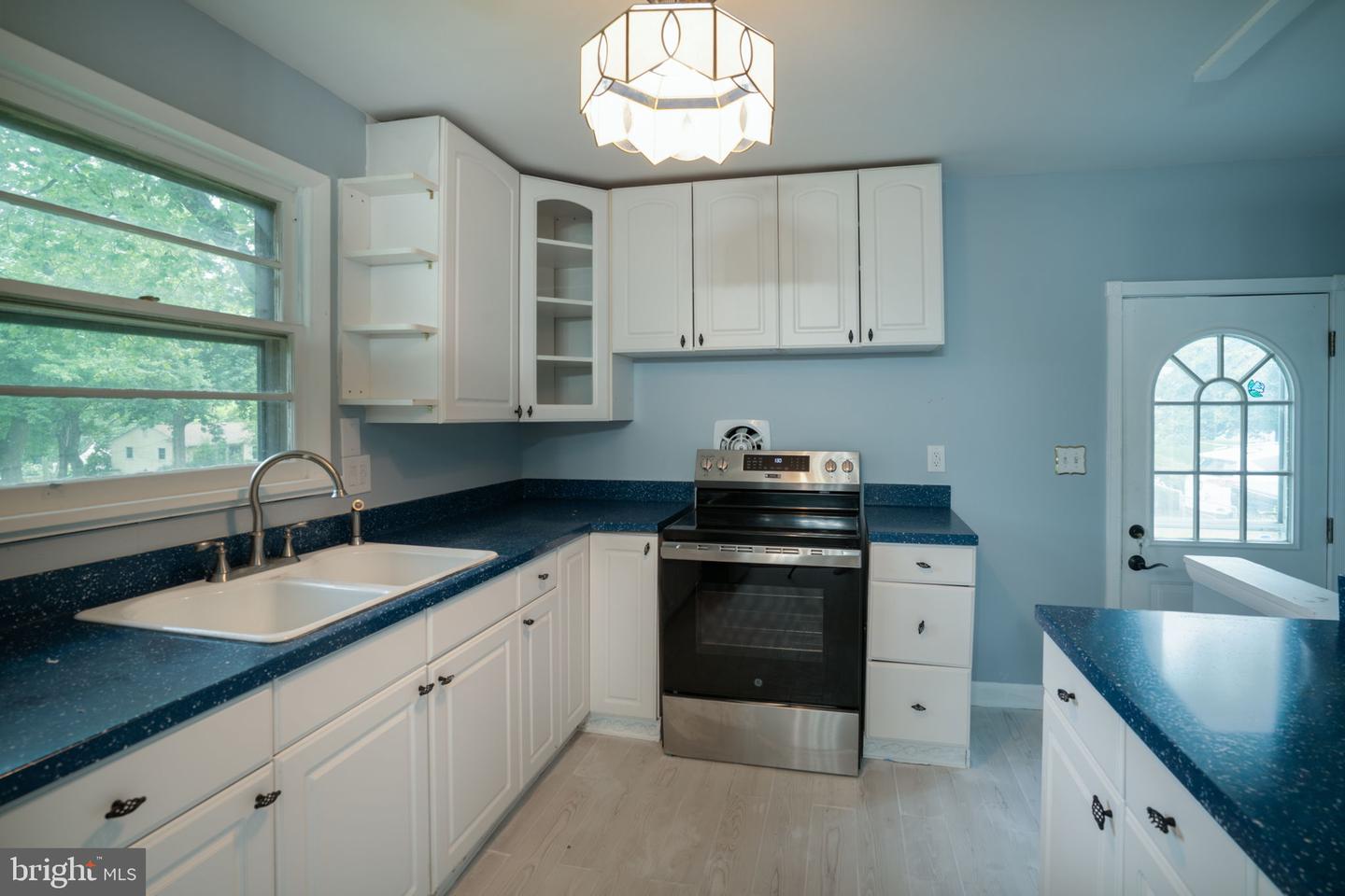 4603 PICOT RD, ALEXANDRIA, Virginia 22310, 4 Bedrooms Bedrooms, ,2 BathroomsBathrooms,Residential,For sale,4603 PICOT RD,VAFX2222550 MLS # VAFX2222550