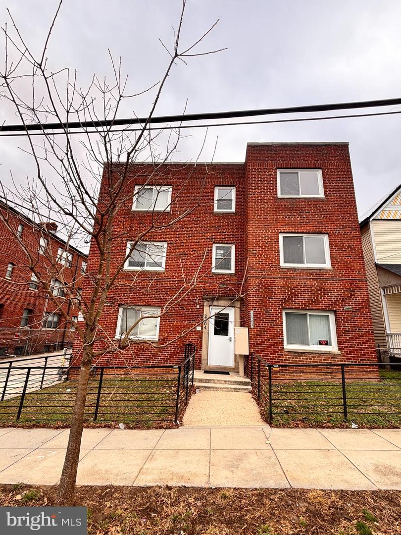2504 22ND ST NE #6, WASHINGTON, District Of Columbia 20018, 1 Bedroom Bedrooms, ,1 BathroomBathrooms,Residential,For sale,2504 22ND ST NE #6,DCDC2188116 MLS # DCDC2188116