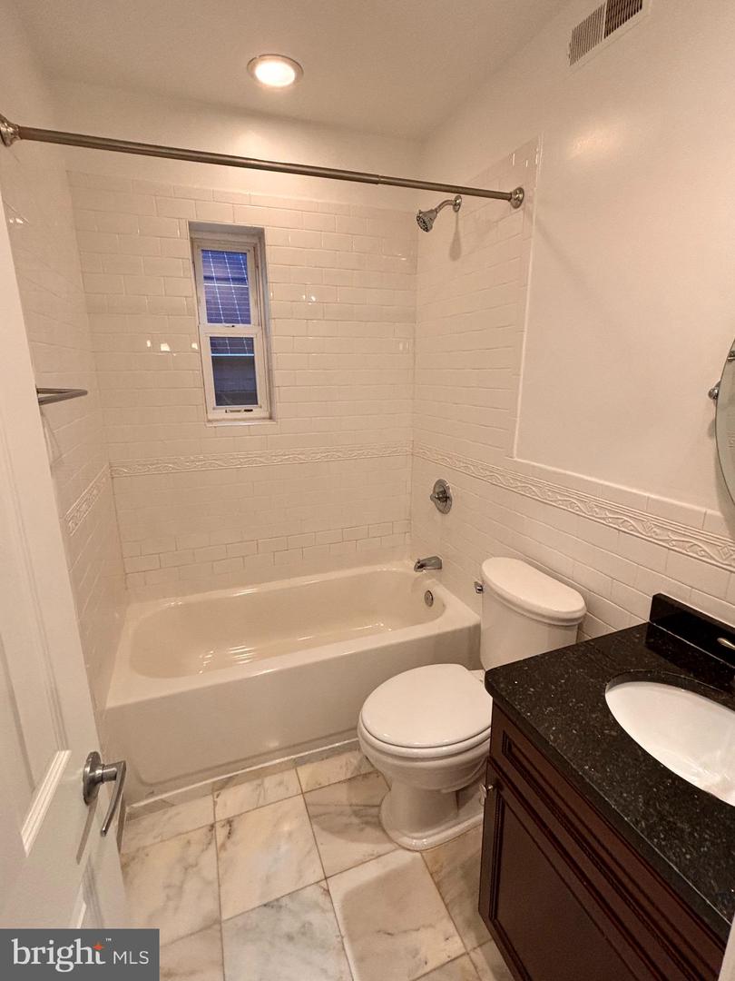 2504 22ND ST NE #6, WASHINGTON, District Of Columbia 20018, 1 Bedroom Bedrooms, ,1 BathroomBathrooms,Residential,For sale,2504 22ND ST NE #6,DCDC2188116 MLS # DCDC2188116