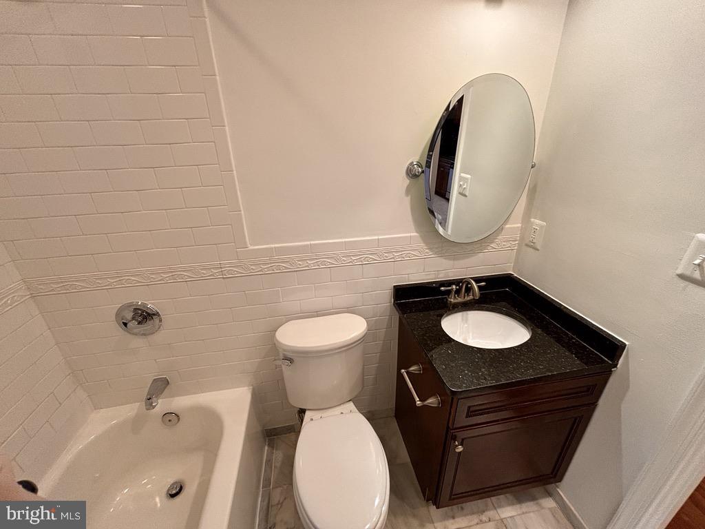 2504 22ND ST NE #6, WASHINGTON, District Of Columbia 20018, 1 Bedroom Bedrooms, ,1 BathroomBathrooms,Residential,For sale,2504 22ND ST NE #6,DCDC2188116 MLS # DCDC2188116