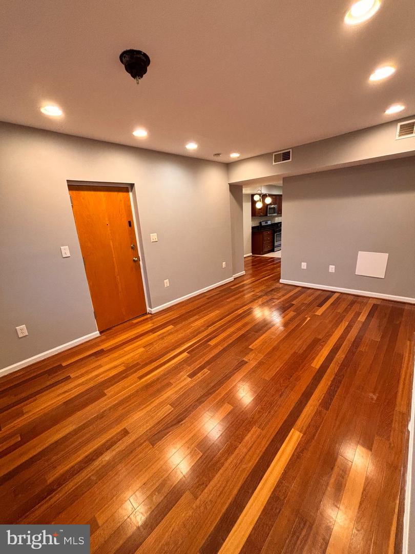 2504 22ND ST NE #6, WASHINGTON, District Of Columbia 20018, 1 Bedroom Bedrooms, ,1 BathroomBathrooms,Residential,For sale,2504 22ND ST NE #6,DCDC2188116 MLS # DCDC2188116