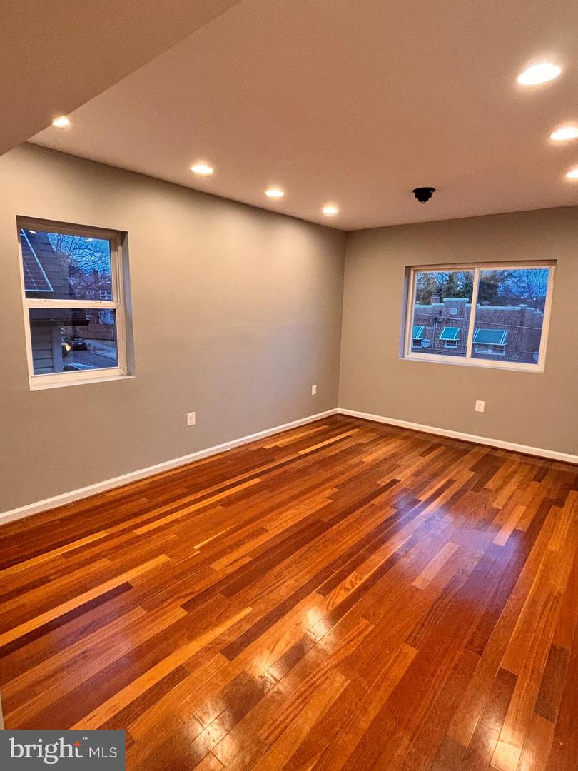 2504 22ND ST NE #6, WASHINGTON, District Of Columbia 20018, 1 Bedroom Bedrooms, ,1 BathroomBathrooms,Residential,For sale,2504 22ND ST NE #6,DCDC2188116 MLS # DCDC2188116