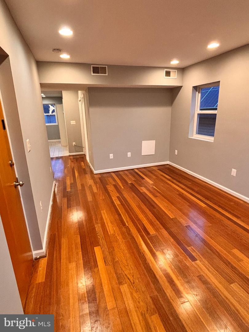 2504 22ND ST NE #6, WASHINGTON, District Of Columbia 20018, 1 Bedroom Bedrooms, ,1 BathroomBathrooms,Residential,For sale,2504 22ND ST NE #6,DCDC2188116 MLS # DCDC2188116