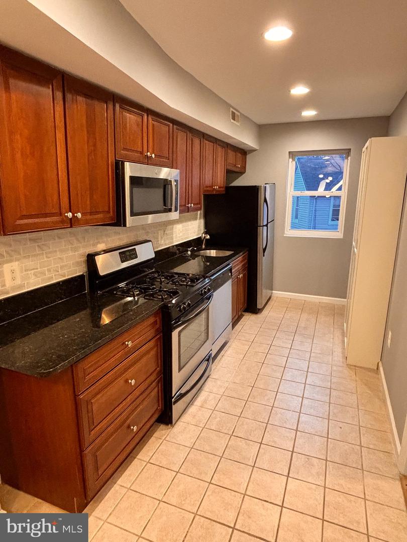2504 22ND ST NE #6, WASHINGTON, District Of Columbia 20018, 1 Bedroom Bedrooms, ,1 BathroomBathrooms,Residential,For sale,2504 22ND ST NE #6,DCDC2188116 MLS # DCDC2188116