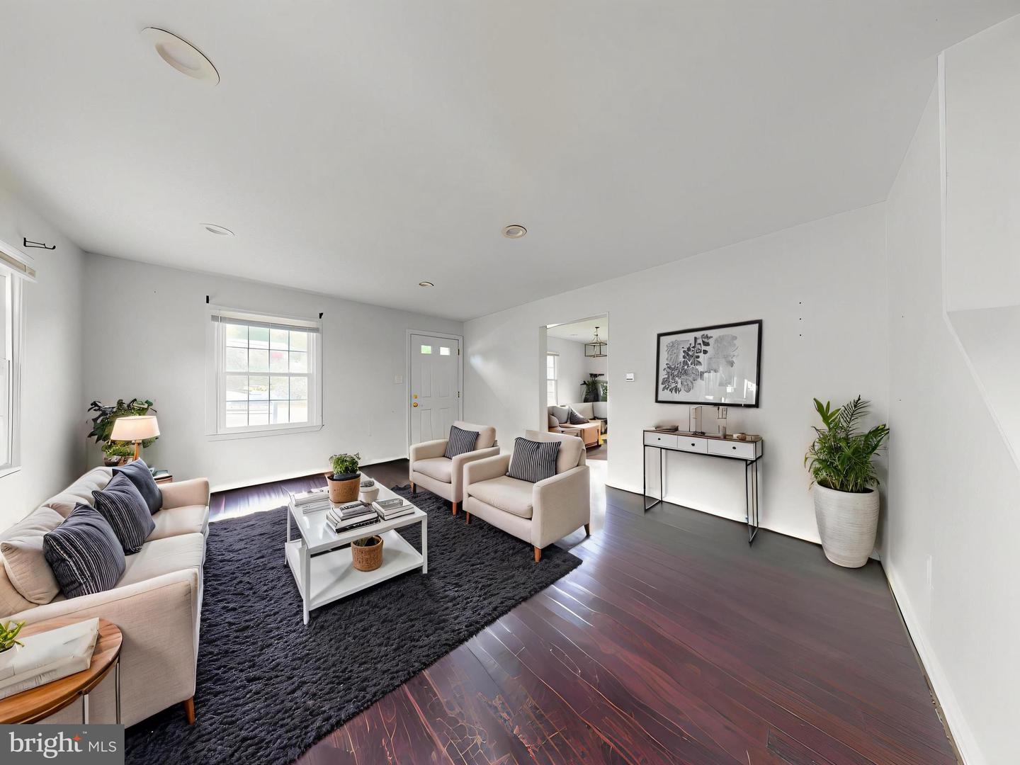2822 LORCOM LN, ARLINGTON, Virginia 22207, 3 Bedrooms Bedrooms, ,3 BathroomsBathrooms,Residential,For sale,2822 LORCOM LN,VAAR2054248 MLS # VAAR2054248