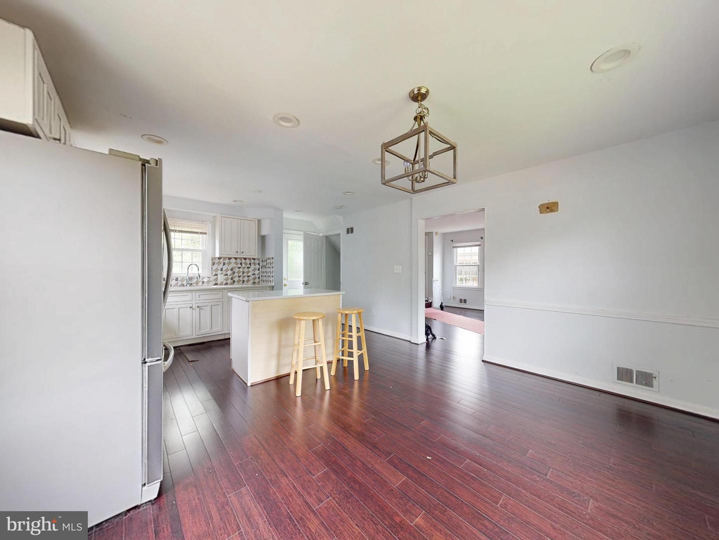 2822 LORCOM LN, ARLINGTON, Virginia 22207, 3 Bedrooms Bedrooms, ,3 BathroomsBathrooms,Residential,For sale,2822 LORCOM LN,VAAR2054248 MLS # VAAR2054248