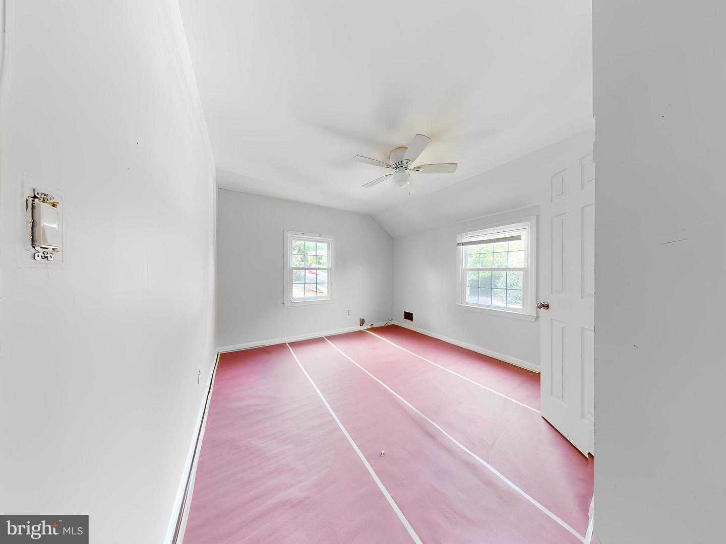 2822 LORCOM LN, ARLINGTON, Virginia 22207, 3 Bedrooms Bedrooms, ,3 BathroomsBathrooms,Residential,For sale,2822 LORCOM LN,VAAR2054248 MLS # VAAR2054248