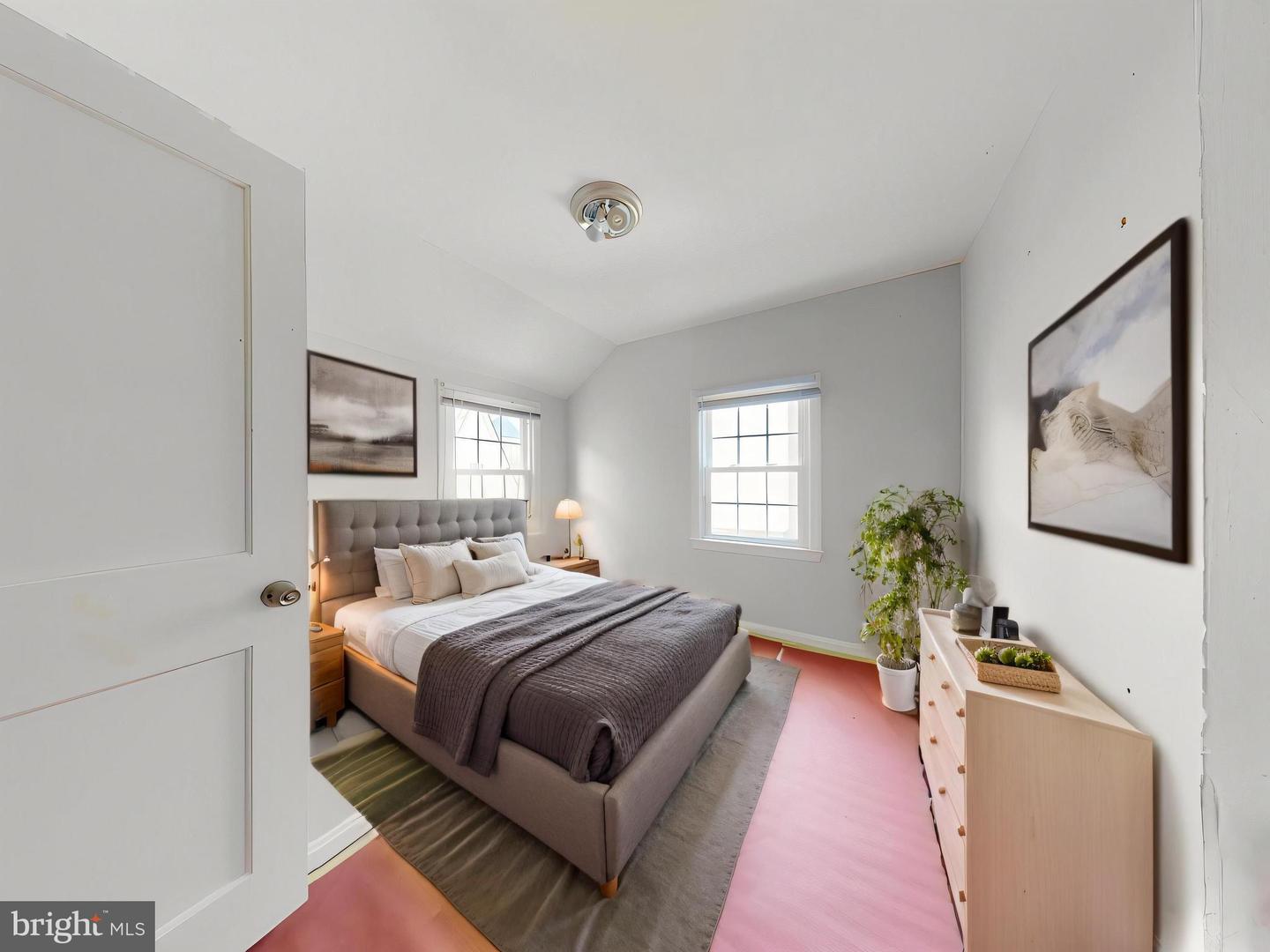 2822 LORCOM LN, ARLINGTON, Virginia 22207, 3 Bedrooms Bedrooms, ,3 BathroomsBathrooms,Residential,For sale,2822 LORCOM LN,VAAR2054248 MLS # VAAR2054248