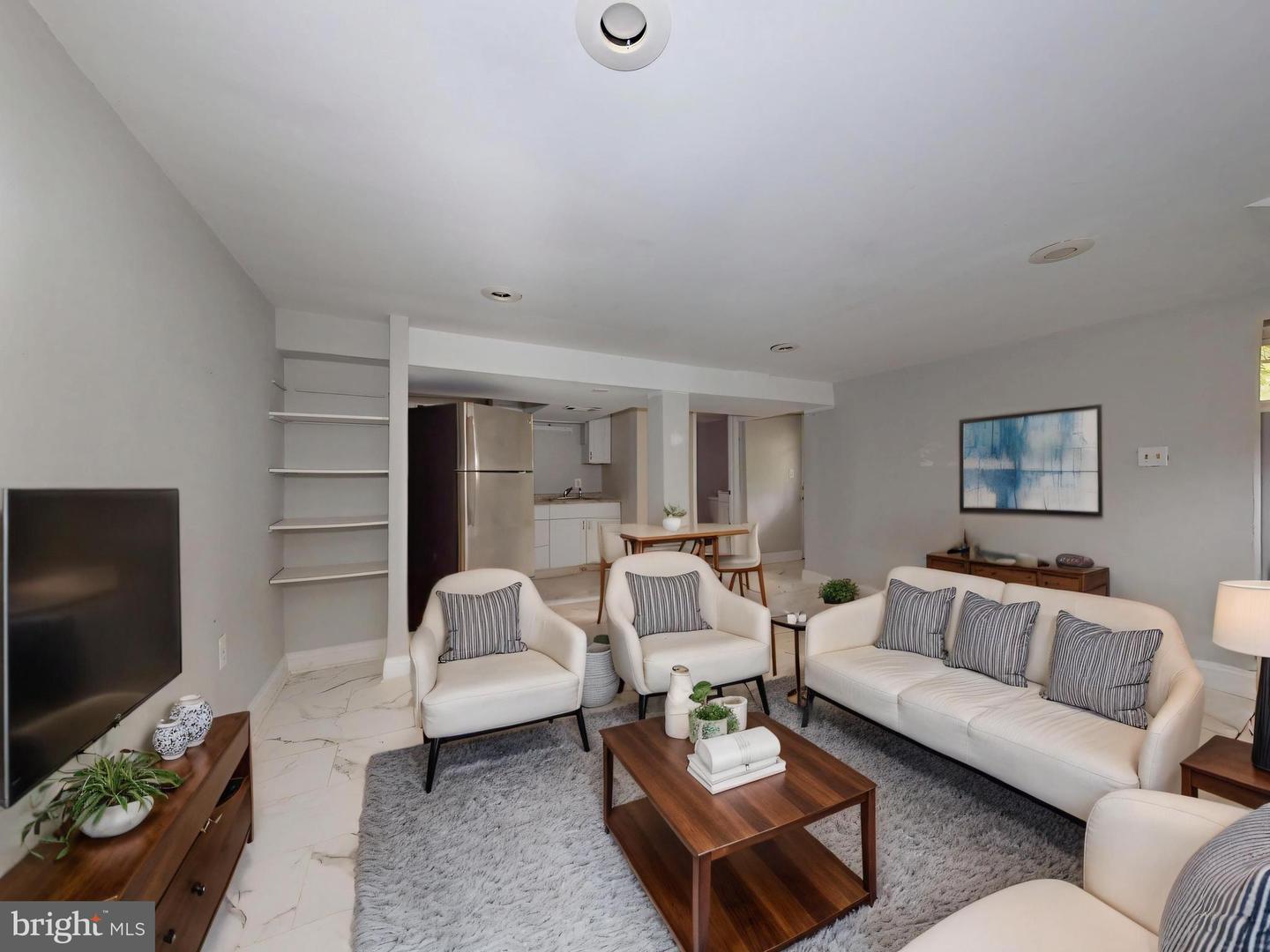 2822 LORCOM LN, ARLINGTON, Virginia 22207, 3 Bedrooms Bedrooms, ,3 BathroomsBathrooms,Residential,For sale,2822 LORCOM LN,VAAR2054248 MLS # VAAR2054248