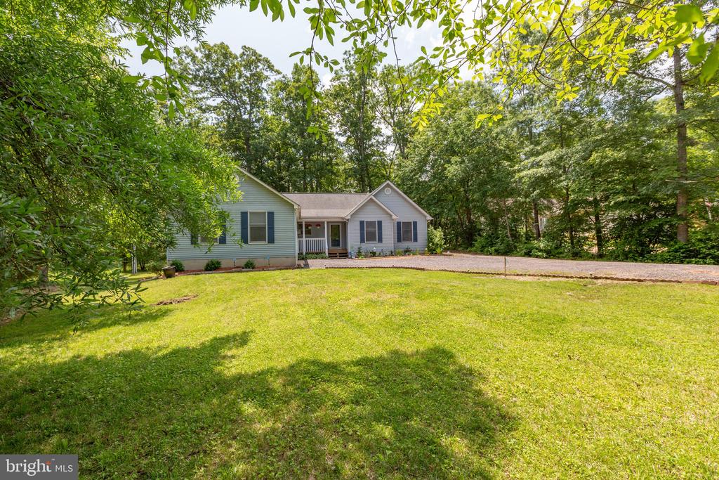 103 PATRICK HENRY CT, LOCUST GROVE, Virginia 22508, 3 Bedrooms Bedrooms, ,2 BathroomsBathrooms,Residential,LAKE OF THE WOODS ASSOCIATION,103 PATRICK HENRY CT,VAOR2009912 MLS # VAOR2009912