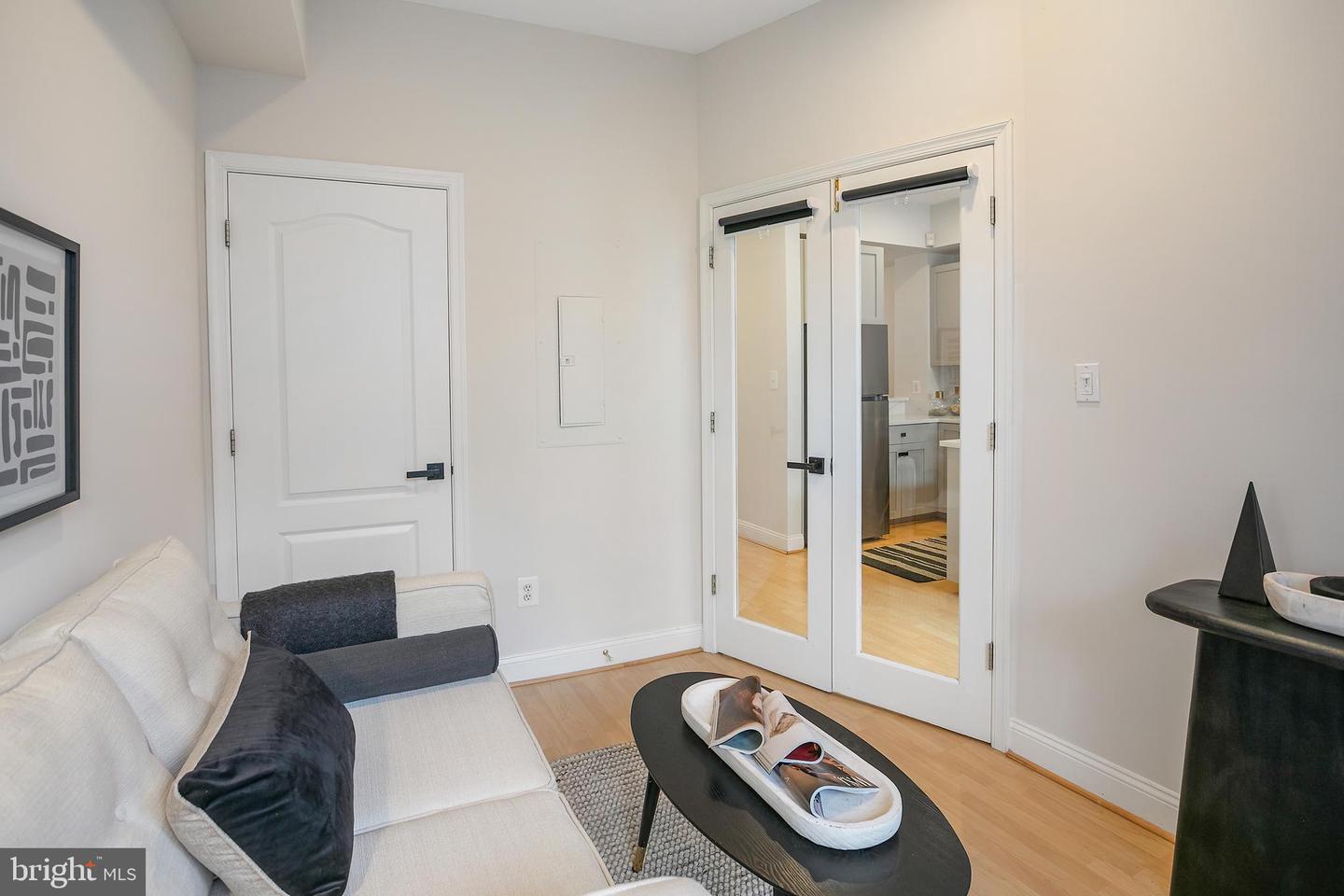 27 LOGAN CIR NW #5, WASHINGTON, District Of Columbia 20005, 3 Bedrooms Bedrooms, 8 Rooms Rooms,2 BathroomsBathrooms,Residential,For sale,27 LOGAN CIR NW #5,DCDC2191052 MLS # DCDC2191052