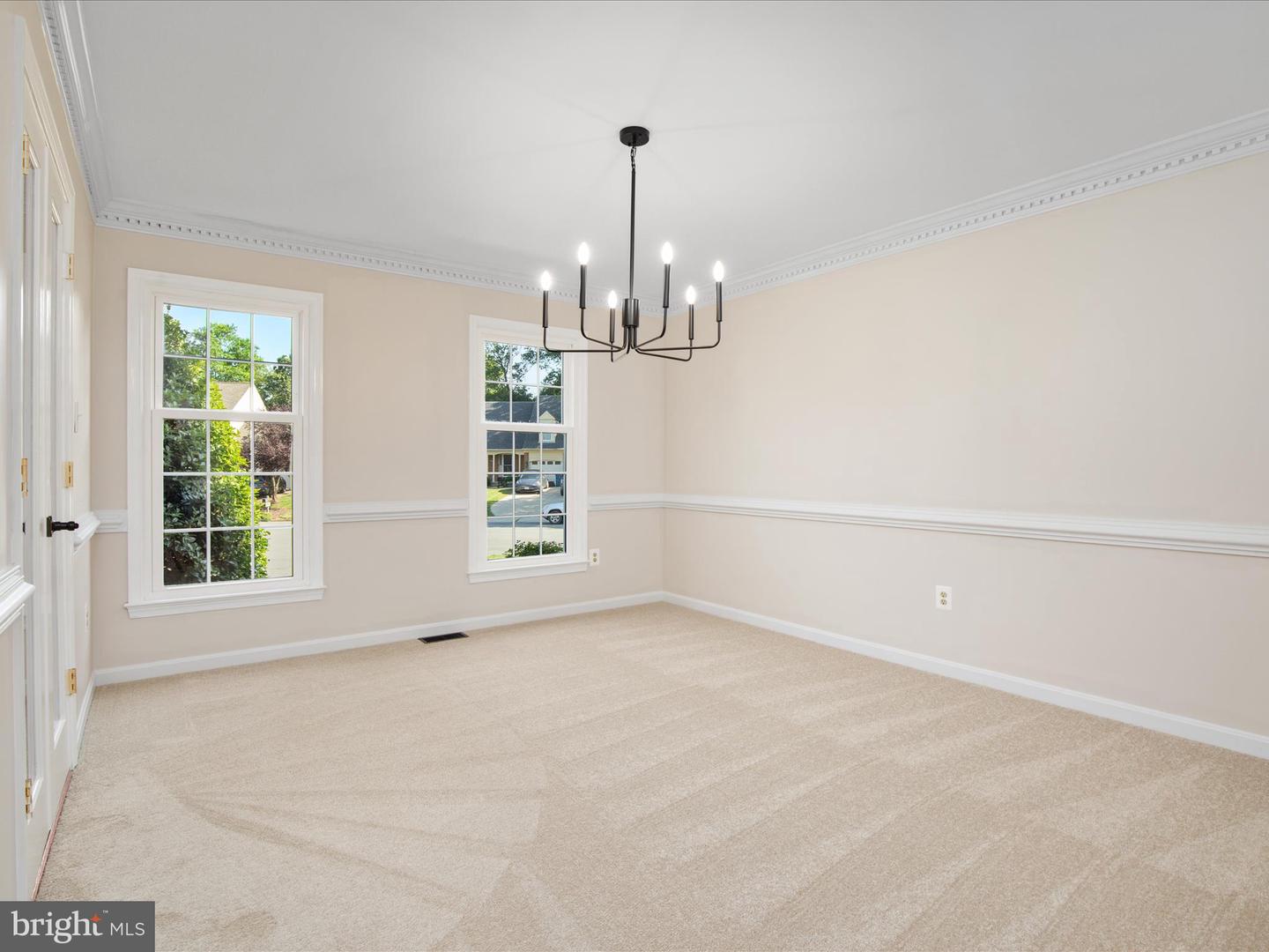 21 GRISWOLD CT, STERLING, Virginia 20165, 5 Bedrooms Bedrooms, ,3 BathroomsBathrooms,Residential,For sale,21 GRISWOLD CT,VALO2092138 MLS # VALO2092138