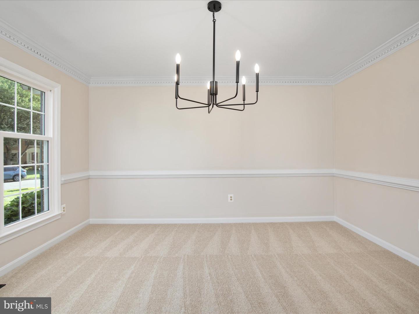 21 GRISWOLD CT, STERLING, Virginia 20165, 5 Bedrooms Bedrooms, ,3 BathroomsBathrooms,Residential,For sale,21 GRISWOLD CT,VALO2092138 MLS # VALO2092138