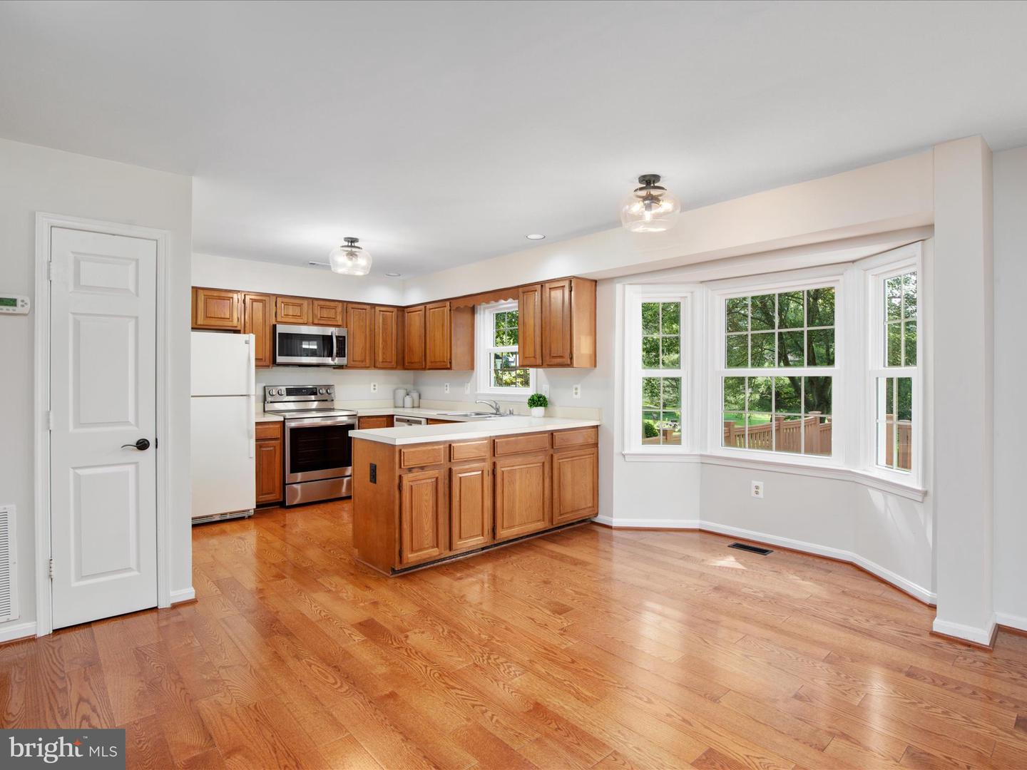 21 GRISWOLD CT, STERLING, Virginia 20165, 5 Bedrooms Bedrooms, ,3 BathroomsBathrooms,Residential,For sale,21 GRISWOLD CT,VALO2092138 MLS # VALO2092138