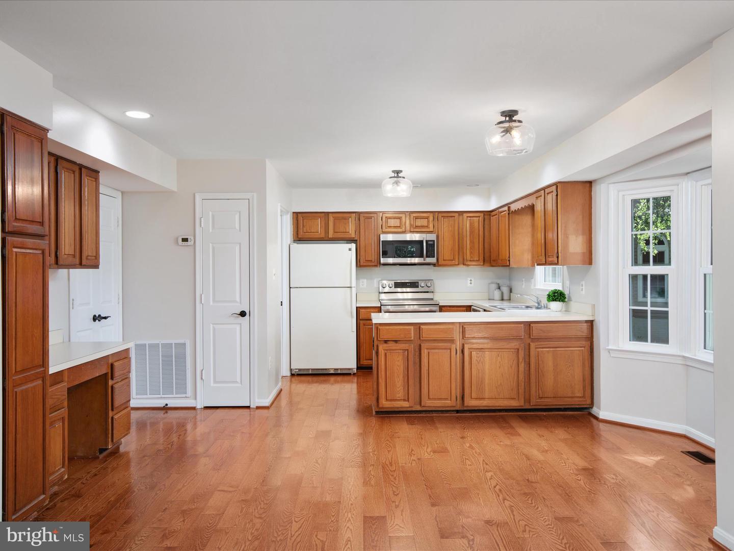 21 GRISWOLD CT, STERLING, Virginia 20165, 5 Bedrooms Bedrooms, ,3 BathroomsBathrooms,Residential,For sale,21 GRISWOLD CT,VALO2092138 MLS # VALO2092138