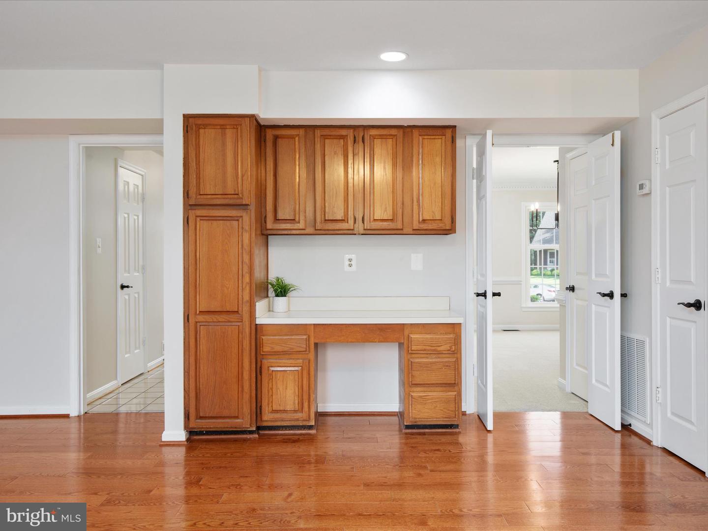 21 GRISWOLD CT, STERLING, Virginia 20165, 5 Bedrooms Bedrooms, ,3 BathroomsBathrooms,Residential,For sale,21 GRISWOLD CT,VALO2092138 MLS # VALO2092138