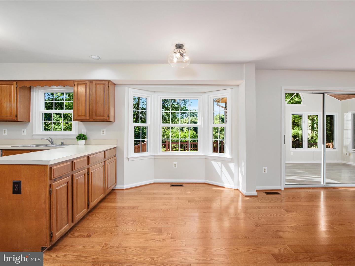 21 GRISWOLD CT, STERLING, Virginia 20165, 5 Bedrooms Bedrooms, ,3 BathroomsBathrooms,Residential,For sale,21 GRISWOLD CT,VALO2092138 MLS # VALO2092138