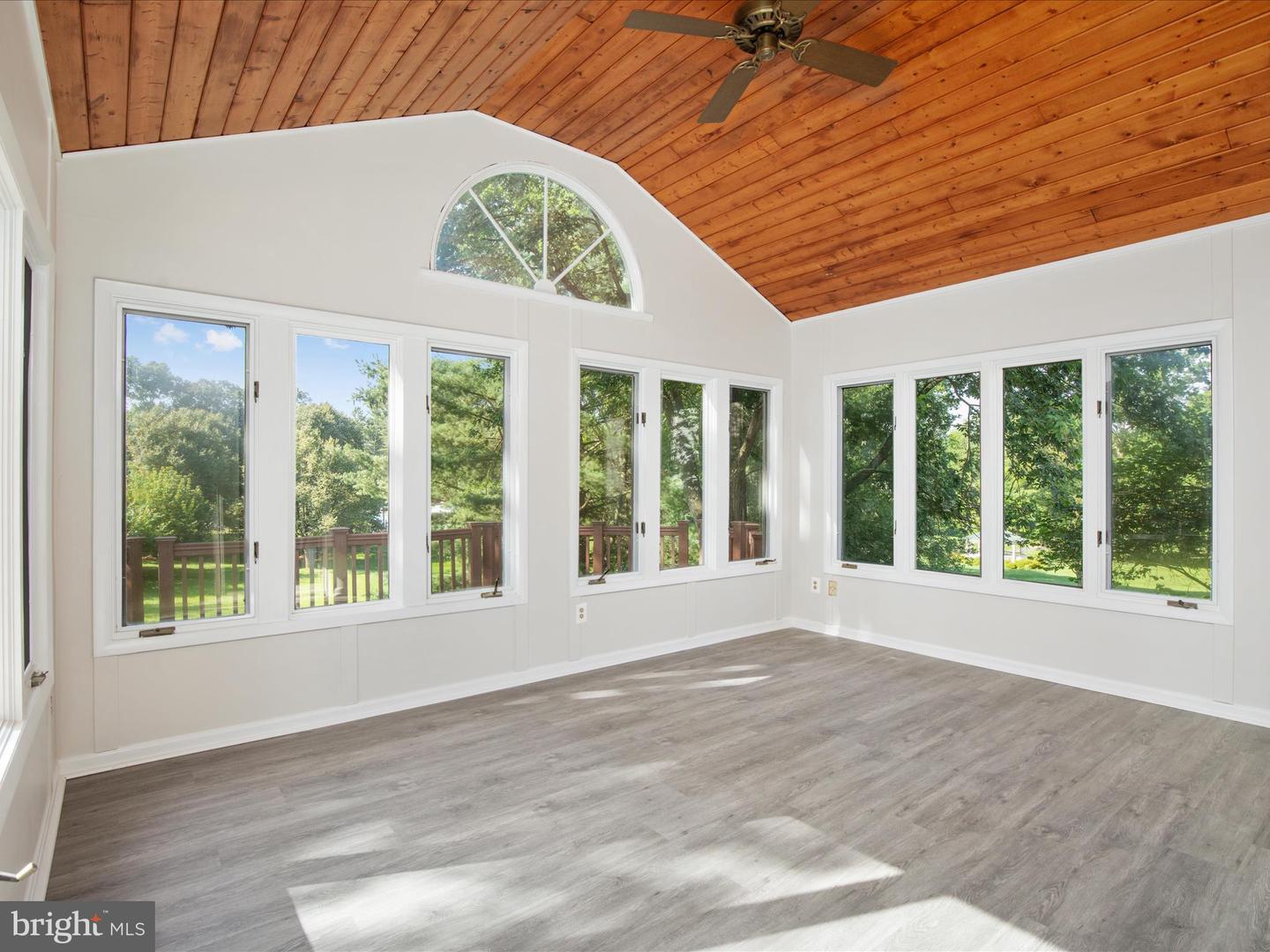21 GRISWOLD CT, STERLING, Virginia 20165, 5 Bedrooms Bedrooms, ,3 BathroomsBathrooms,Residential,For sale,21 GRISWOLD CT,VALO2092138 MLS # VALO2092138