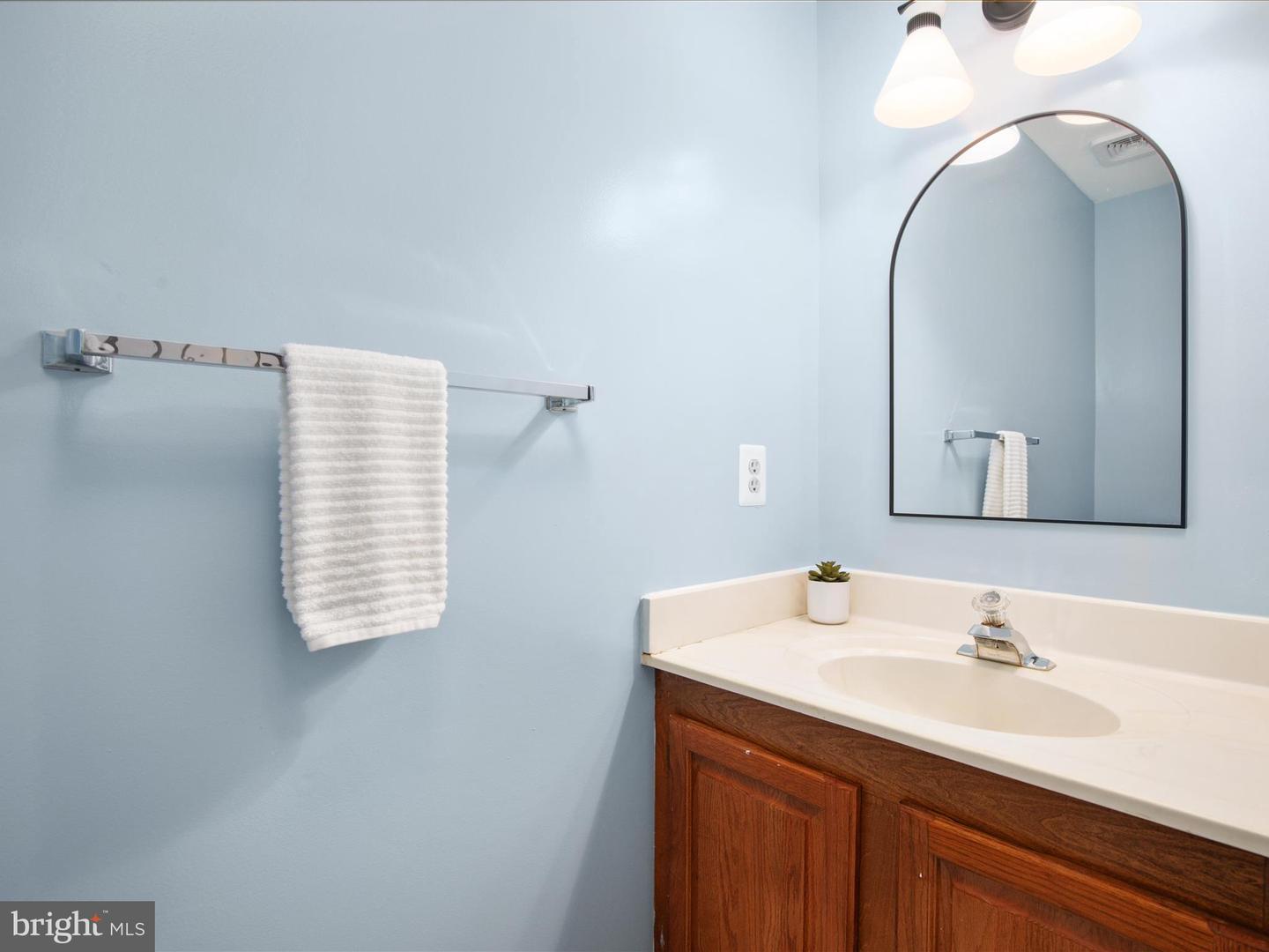 21 GRISWOLD CT, STERLING, Virginia 20165, 5 Bedrooms Bedrooms, ,3 BathroomsBathrooms,Residential,For sale,21 GRISWOLD CT,VALO2092138 MLS # VALO2092138