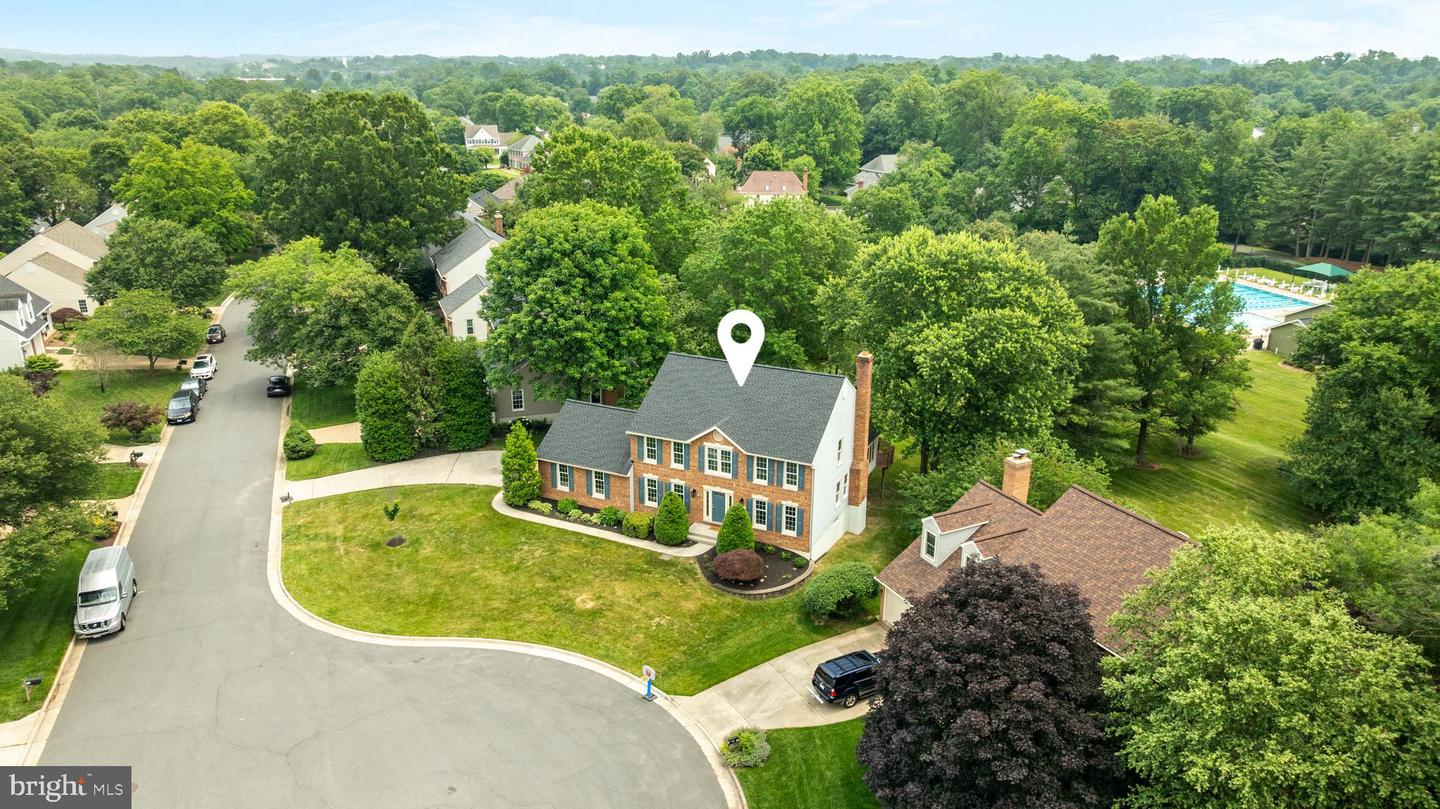 21 GRISWOLD CT, STERLING, Virginia 20165, 5 Bedrooms Bedrooms, ,3 BathroomsBathrooms,Residential,For sale,21 GRISWOLD CT,VALO2092138 MLS # VALO2092138
