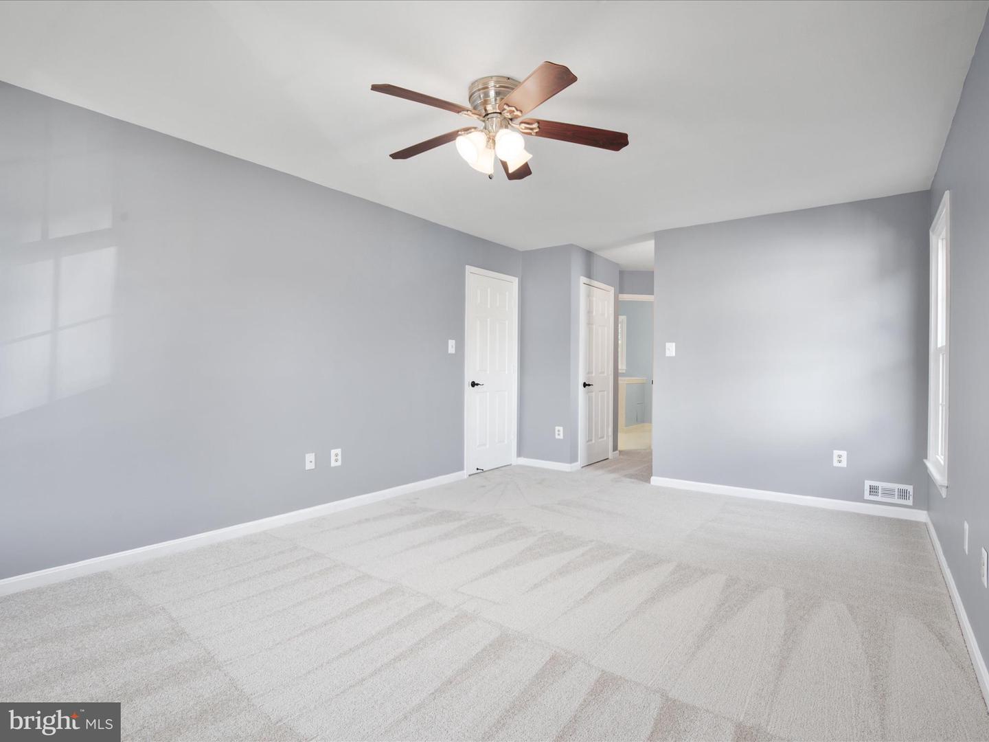 21 GRISWOLD CT, STERLING, Virginia 20165, 5 Bedrooms Bedrooms, ,3 BathroomsBathrooms,Residential,For sale,21 GRISWOLD CT,VALO2092138 MLS # VALO2092138