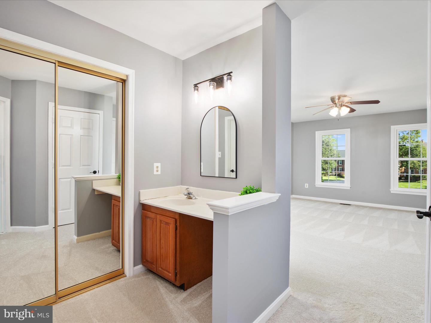 21 GRISWOLD CT, STERLING, Virginia 20165, 5 Bedrooms Bedrooms, ,3 BathroomsBathrooms,Residential,For sale,21 GRISWOLD CT,VALO2092138 MLS # VALO2092138