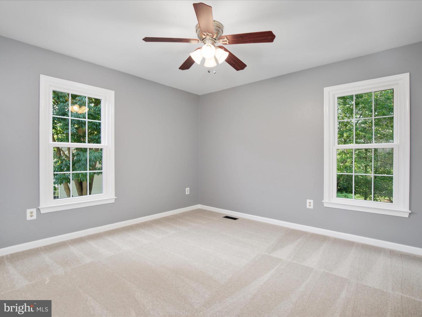 21 GRISWOLD CT, STERLING, Virginia 20165, 5 Bedrooms Bedrooms, ,3 BathroomsBathrooms,Residential,For sale,21 GRISWOLD CT,VALO2092138 MLS # VALO2092138