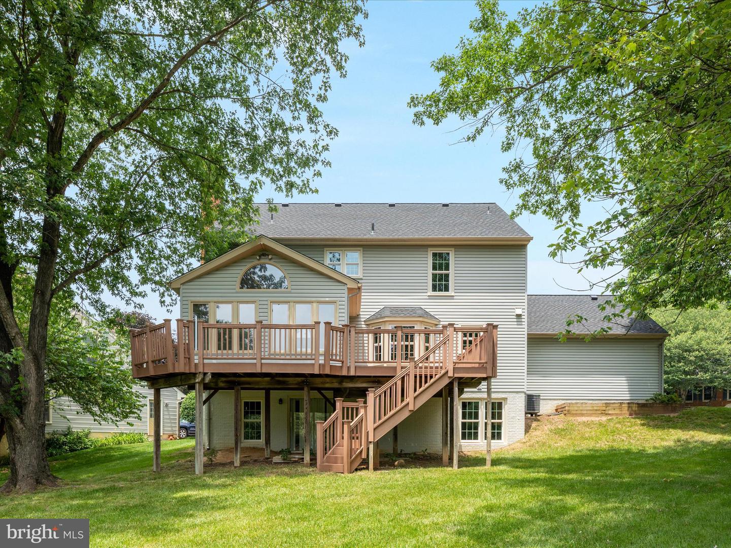 21 GRISWOLD CT, STERLING, Virginia 20165, 5 Bedrooms Bedrooms, ,3 BathroomsBathrooms,Residential,For sale,21 GRISWOLD CT,VALO2092138 MLS # VALO2092138