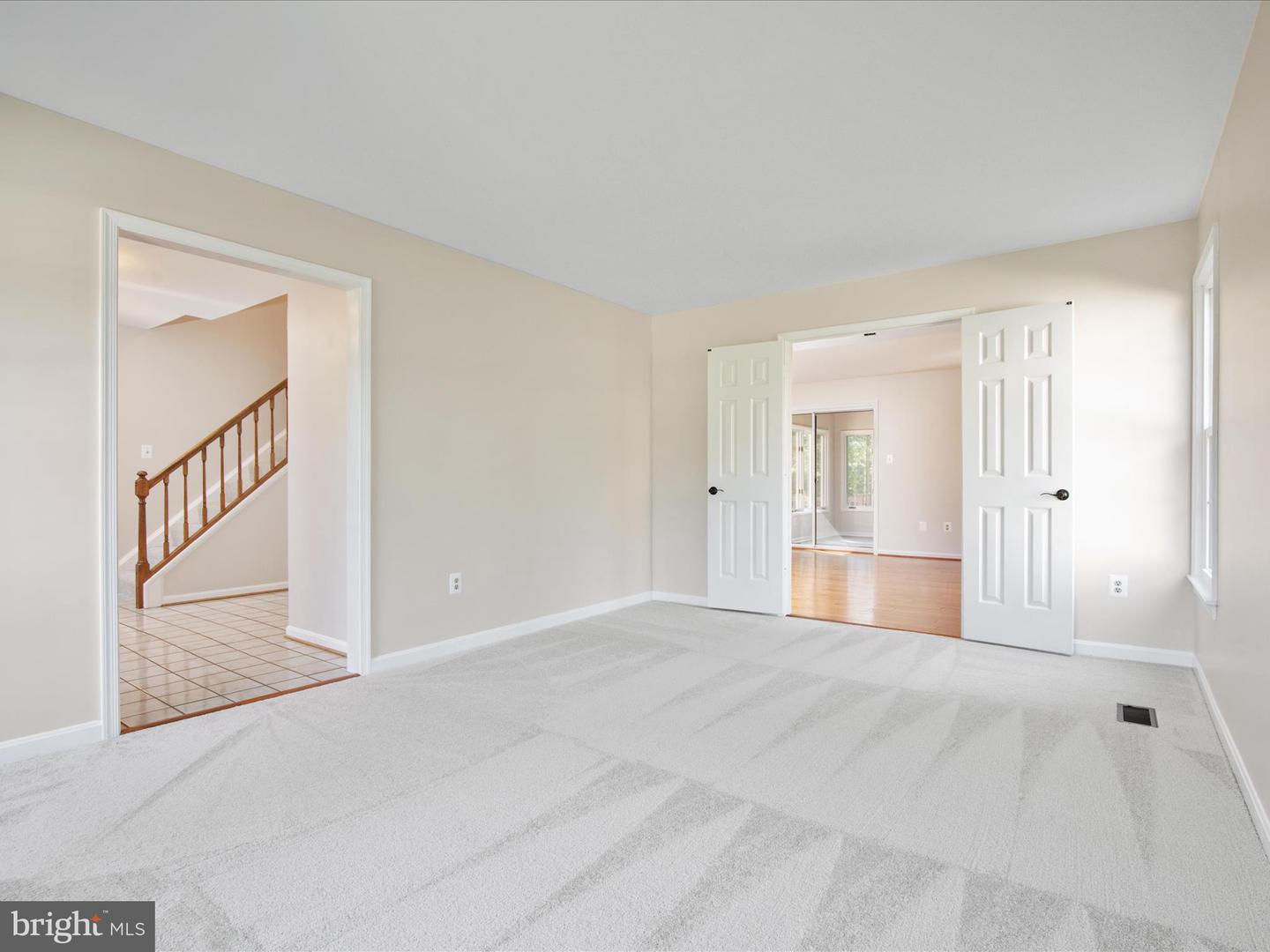 21 GRISWOLD CT, STERLING, Virginia 20165, 5 Bedrooms Bedrooms, ,3 BathroomsBathrooms,Residential,For sale,21 GRISWOLD CT,VALO2092138 MLS # VALO2092138