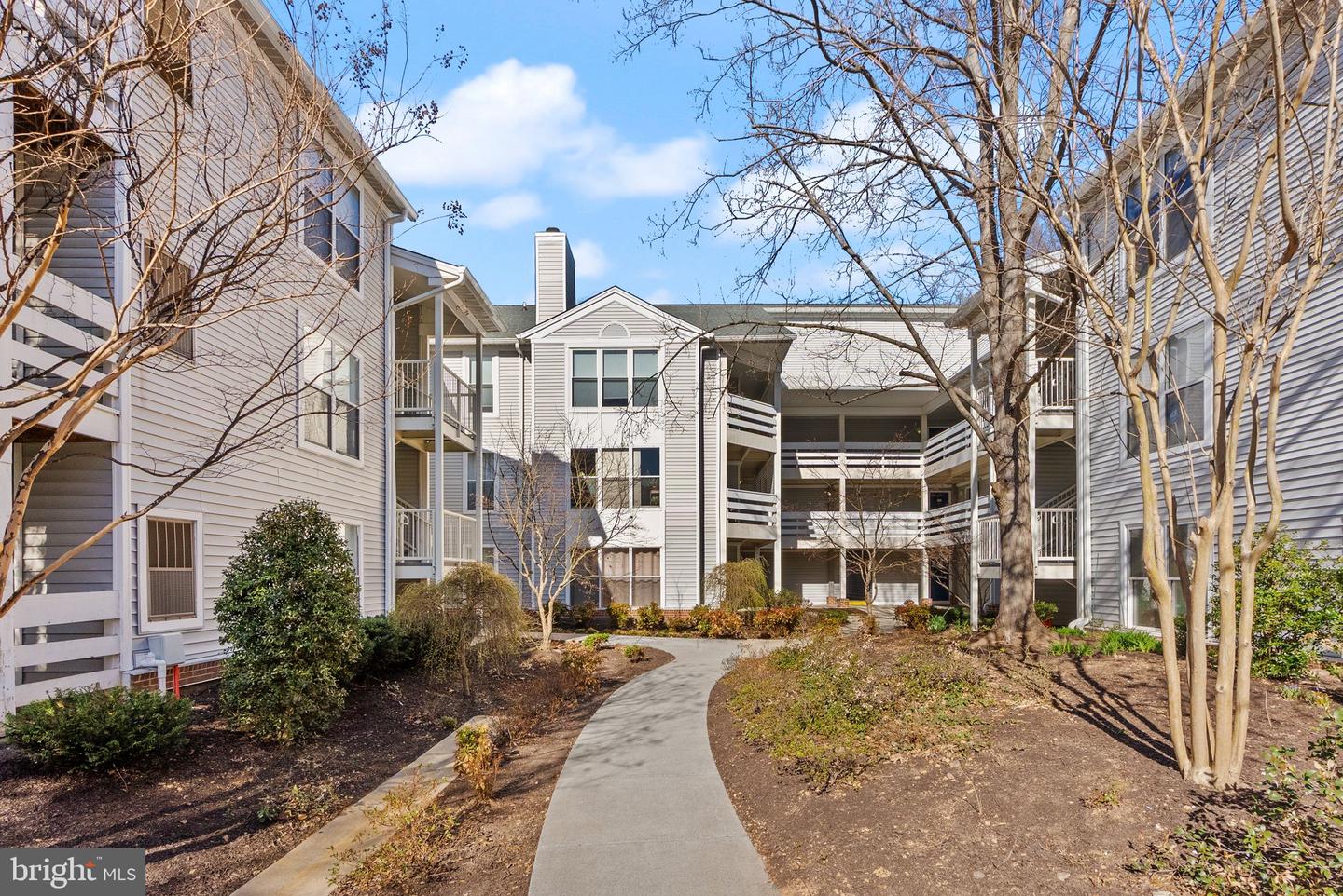 10302 APPALACHIAN CIR #209, OAKTON, Virginia 22124, 1 Bedroom Bedrooms, ,1 BathroomBathrooms,Residential,For sale,10302 APPALACHIAN CIR #209,VAFX2230544 MLS # VAFX2230544