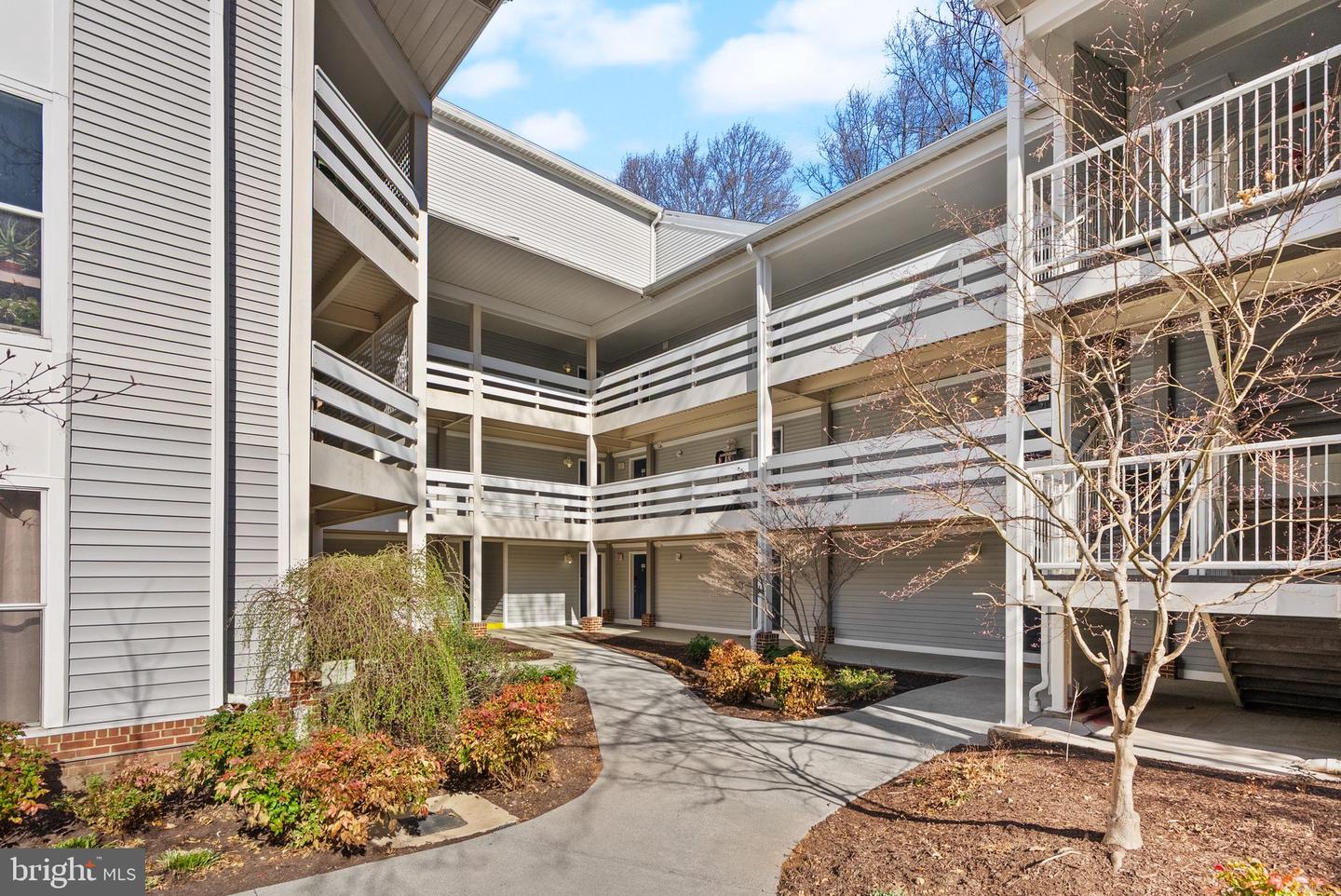 10302 APPALACHIAN CIR #209, OAKTON, Virginia 22124, 1 Bedroom Bedrooms, ,1 BathroomBathrooms,Residential,For sale,10302 APPALACHIAN CIR #209,VAFX2230544 MLS # VAFX2230544