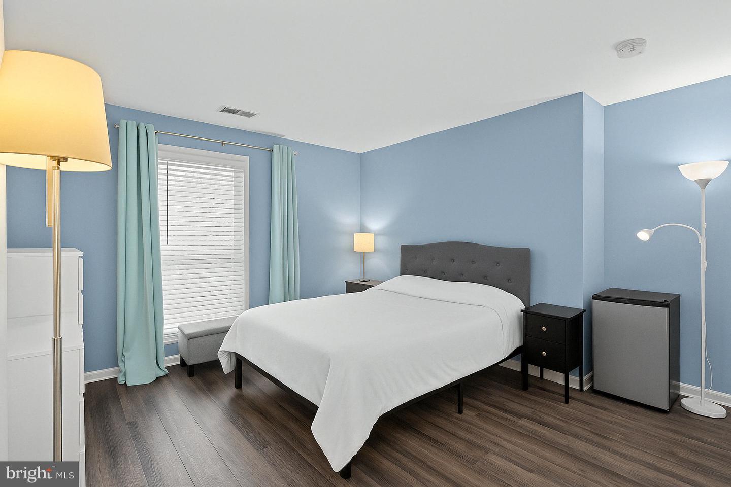 10302 APPALACHIAN CIR #209, OAKTON, Virginia 22124, 1 Bedroom Bedrooms, ,1 BathroomBathrooms,Residential,For sale,10302 APPALACHIAN CIR #209,VAFX2230544 MLS # VAFX2230544