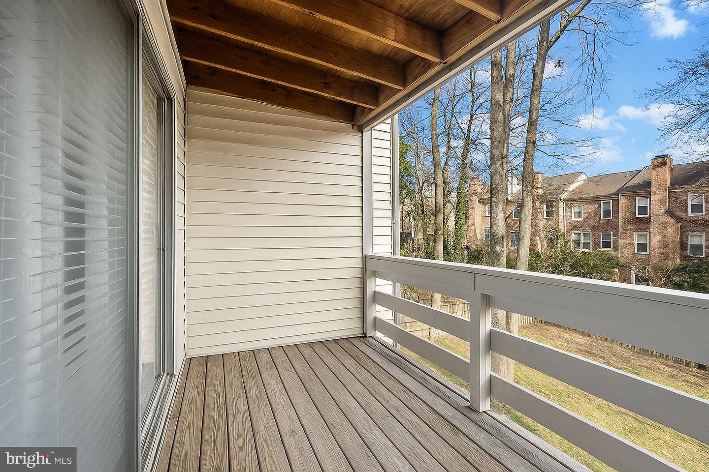 10302 APPALACHIAN CIR #209, OAKTON, Virginia 22124, 1 Bedroom Bedrooms, ,1 BathroomBathrooms,Residential,For sale,10302 APPALACHIAN CIR #209,VAFX2230544 MLS # VAFX2230544