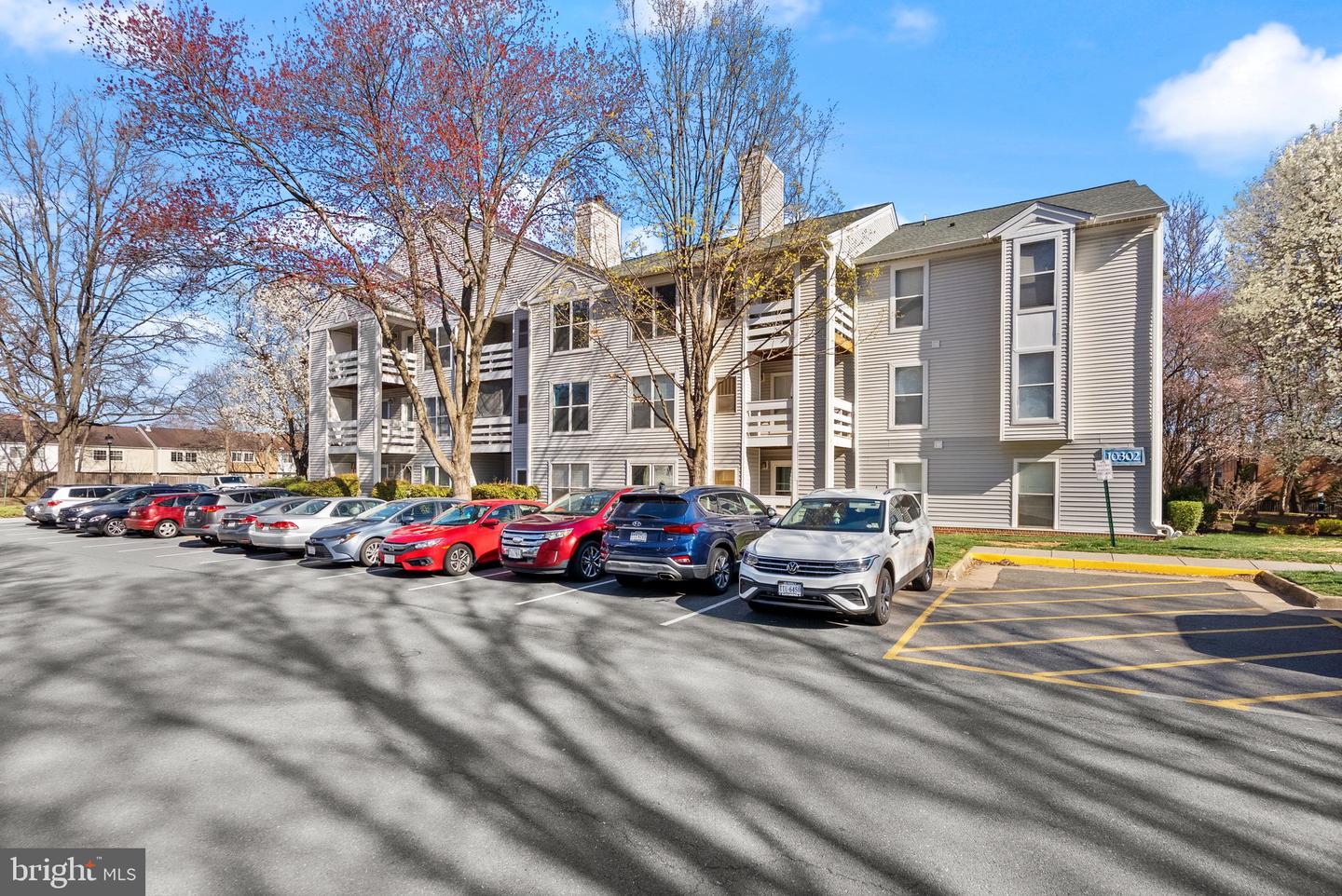 10302 APPALACHIAN CIR #209, OAKTON, Virginia 22124, 1 Bedroom Bedrooms, ,1 BathroomBathrooms,Residential,For sale,10302 APPALACHIAN CIR #209,VAFX2230544 MLS # VAFX2230544