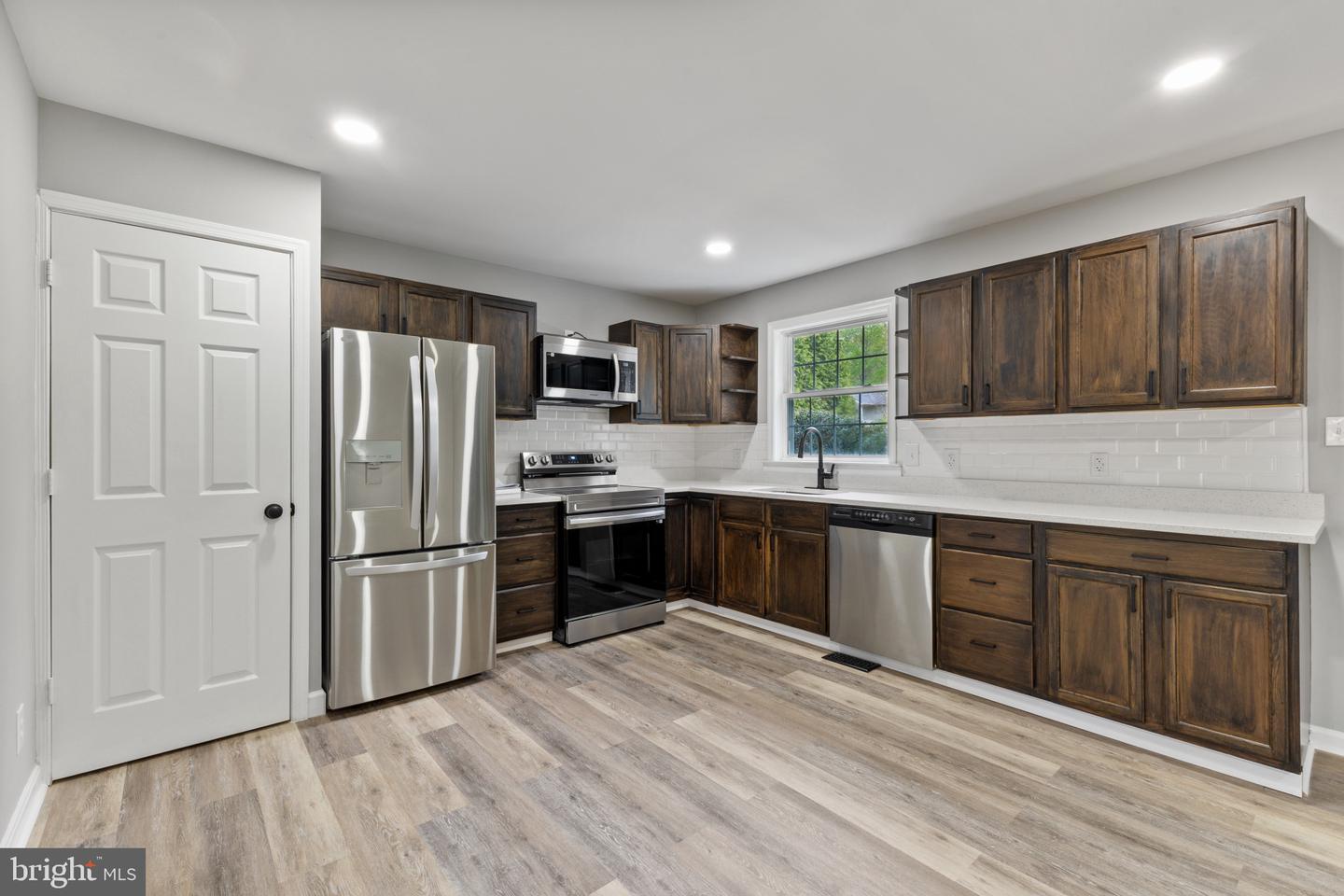 517 DECATUR RD, STAFFORD, Virginia 22554, 3 Bedrooms Bedrooms, ,3 BathroomsBathrooms,Residential,For sale,517 DECATUR RD,VAST2037860 MLS # VAST2037860