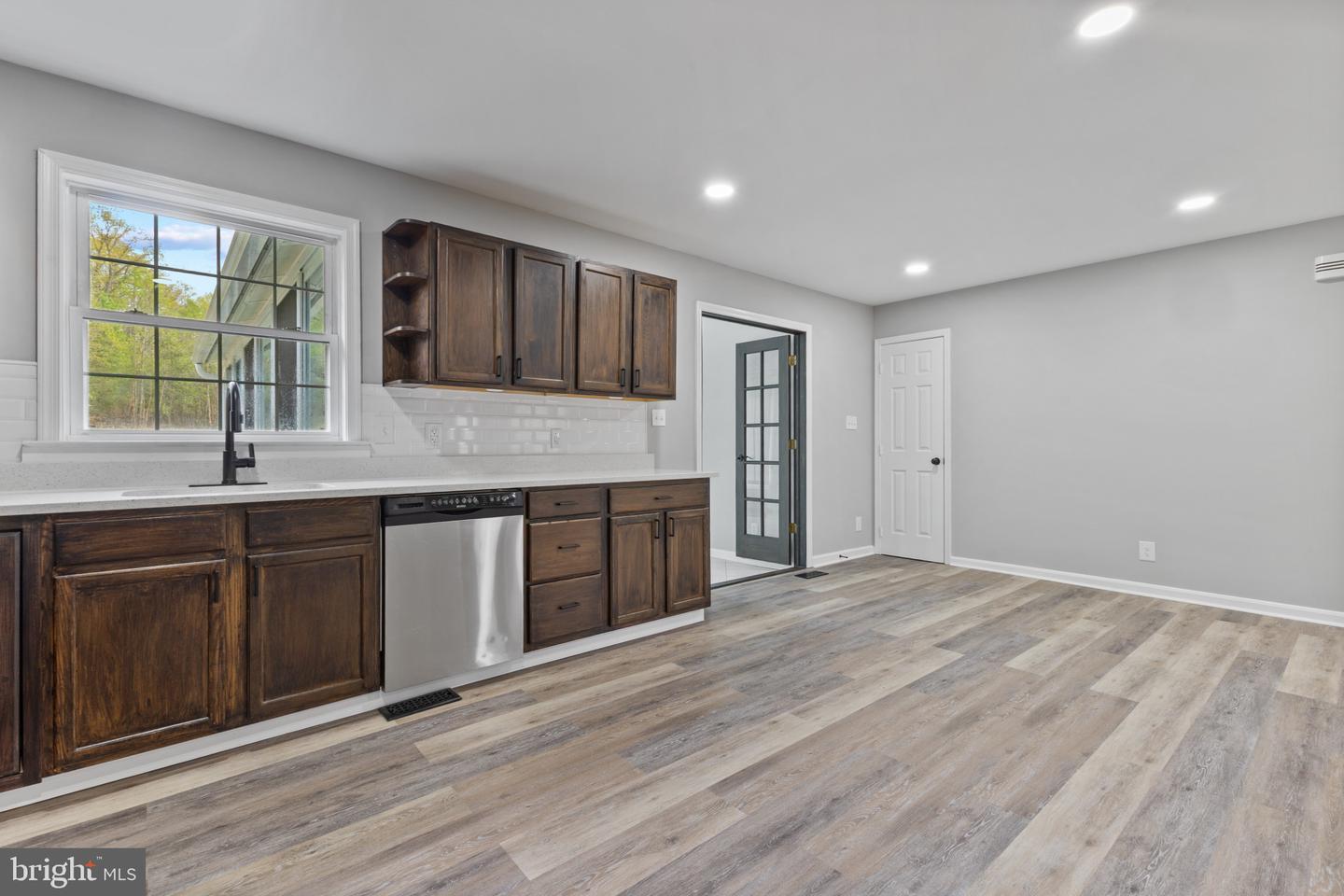 517 DECATUR RD, STAFFORD, Virginia 22554, 3 Bedrooms Bedrooms, ,3 BathroomsBathrooms,Residential,For sale,517 DECATUR RD,VAST2037860 MLS # VAST2037860