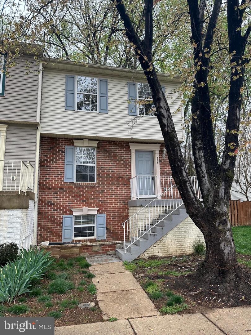 313 MEWS COURT, STAFFORD, Virginia 22554, 3 Bedrooms Bedrooms, 9 Rooms Rooms,2 BathroomsBathrooms,Residential,For sale,313 MEWS COURT,VAST2037864 MLS # VAST2037864