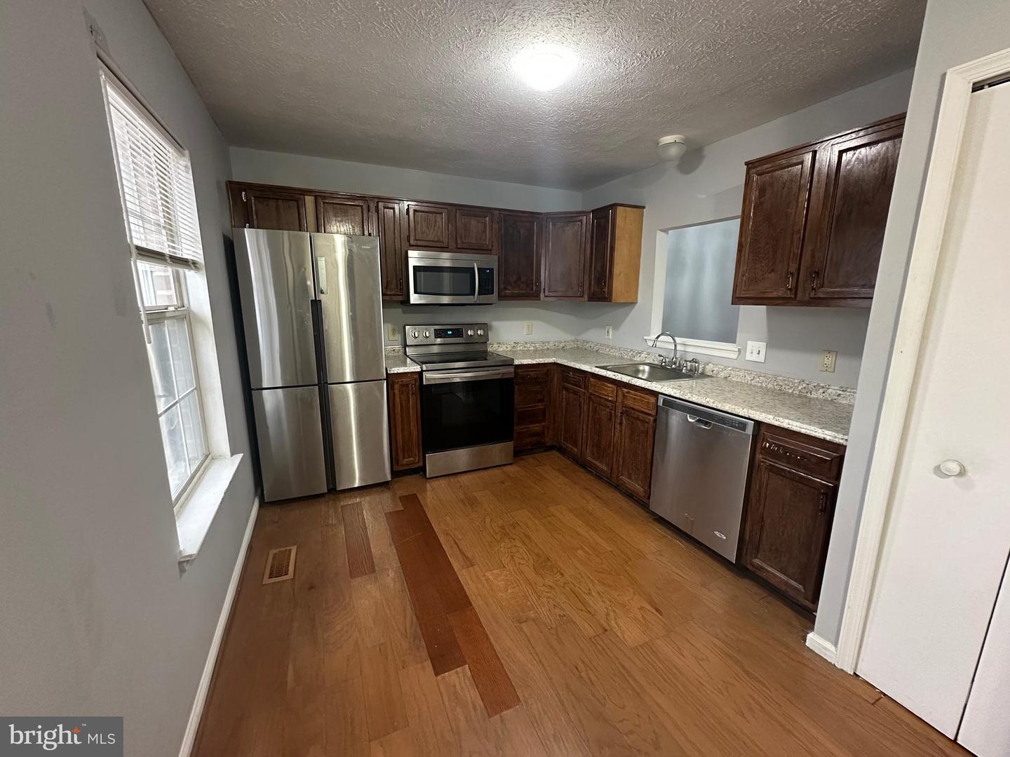 313 MEWS COURT, STAFFORD, Virginia 22554, 3 Bedrooms Bedrooms, 9 Rooms Rooms,2 BathroomsBathrooms,Residential,For sale,313 MEWS COURT,VAST2037864 MLS # VAST2037864