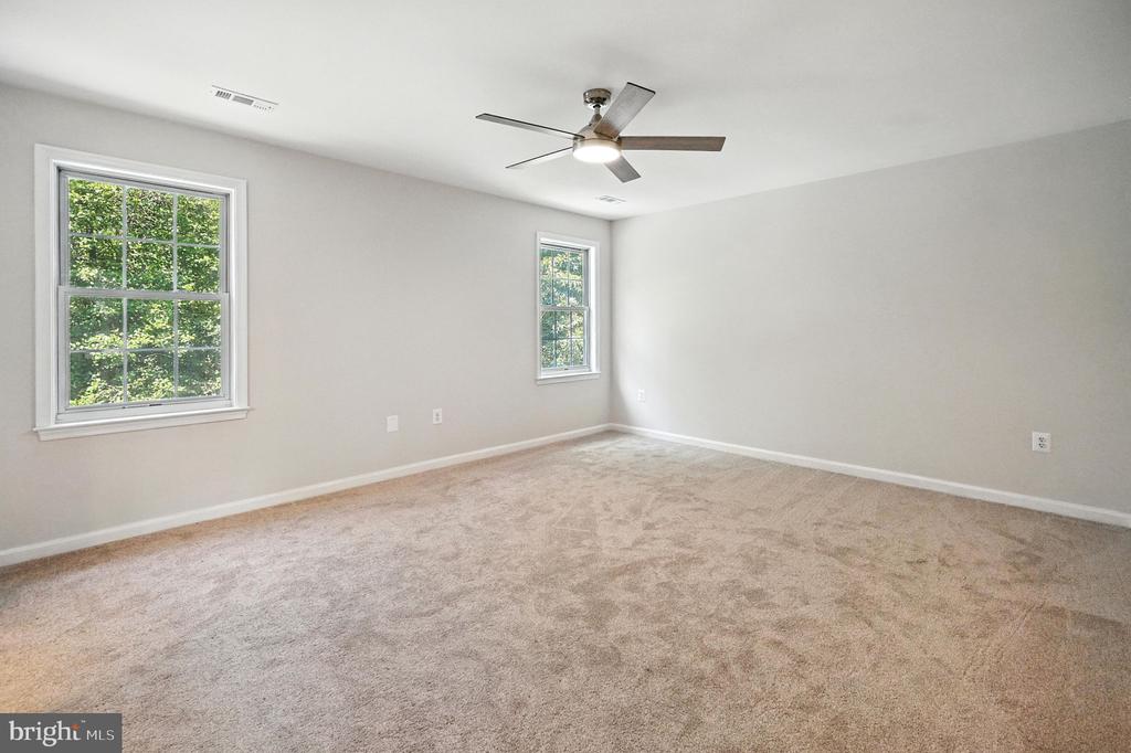 3521 OVERVIEW DR, FREDERICKSBURG, Virginia 22408, 3 Bedrooms Bedrooms, ,2 BathroomsBathrooms,Residential,3521 OVERVIEW DR,VASP2034278 MLS # VASP2034278